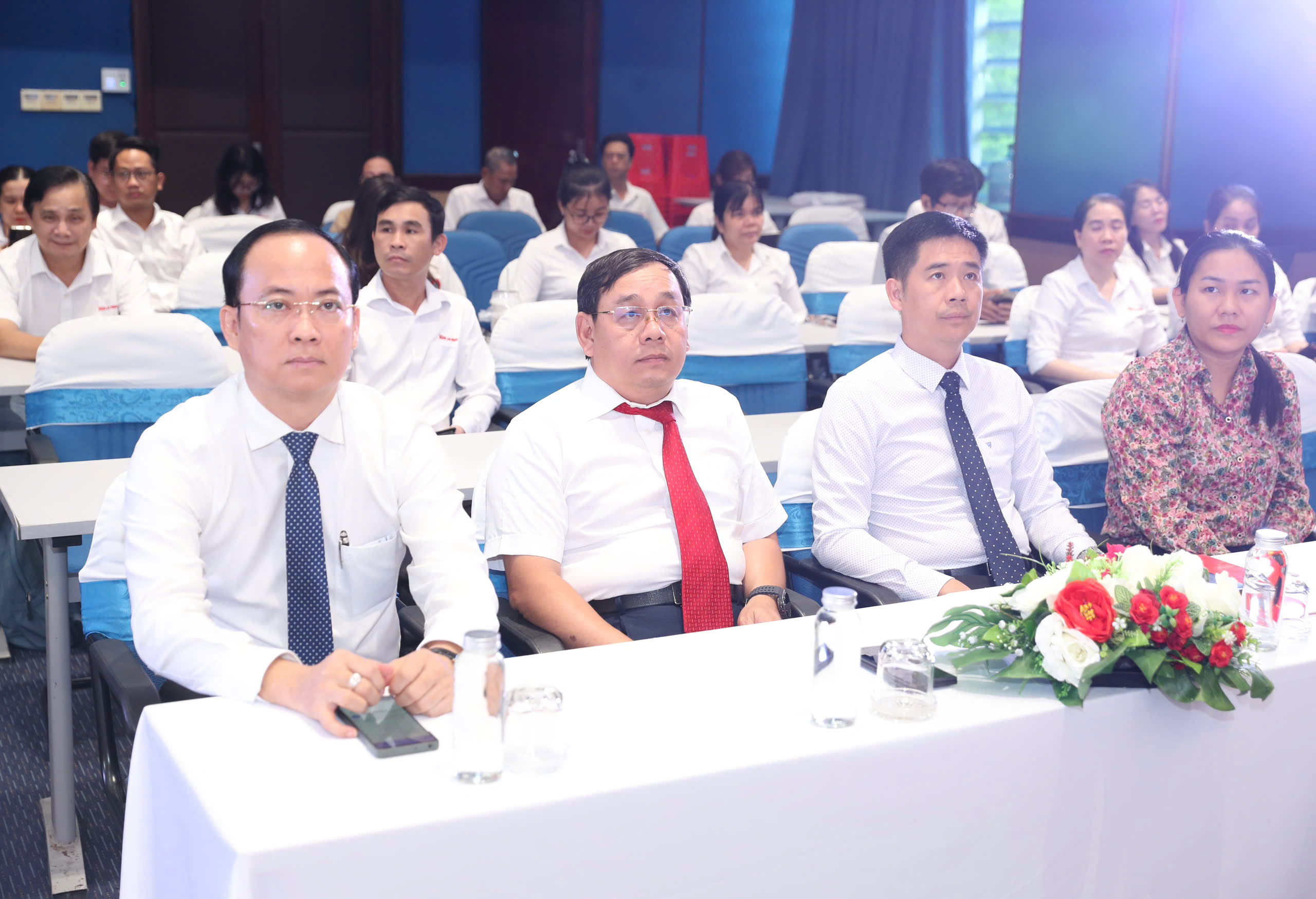 B&aacute;o Người Lao Động c&oacute; nhiều đ&oacute;ng g&oacute;p quan trọng cho sự ph&aacute;t triển của TPHCM - Ảnh 1.