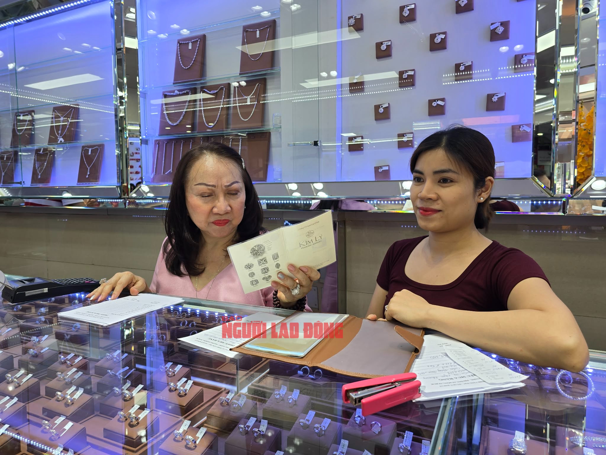 B&agrave; chủ tiệm v&agrave;ng Kim L&yacute; ch&iacute;nh thức l&ecirc;n tiếng - Ảnh 3.