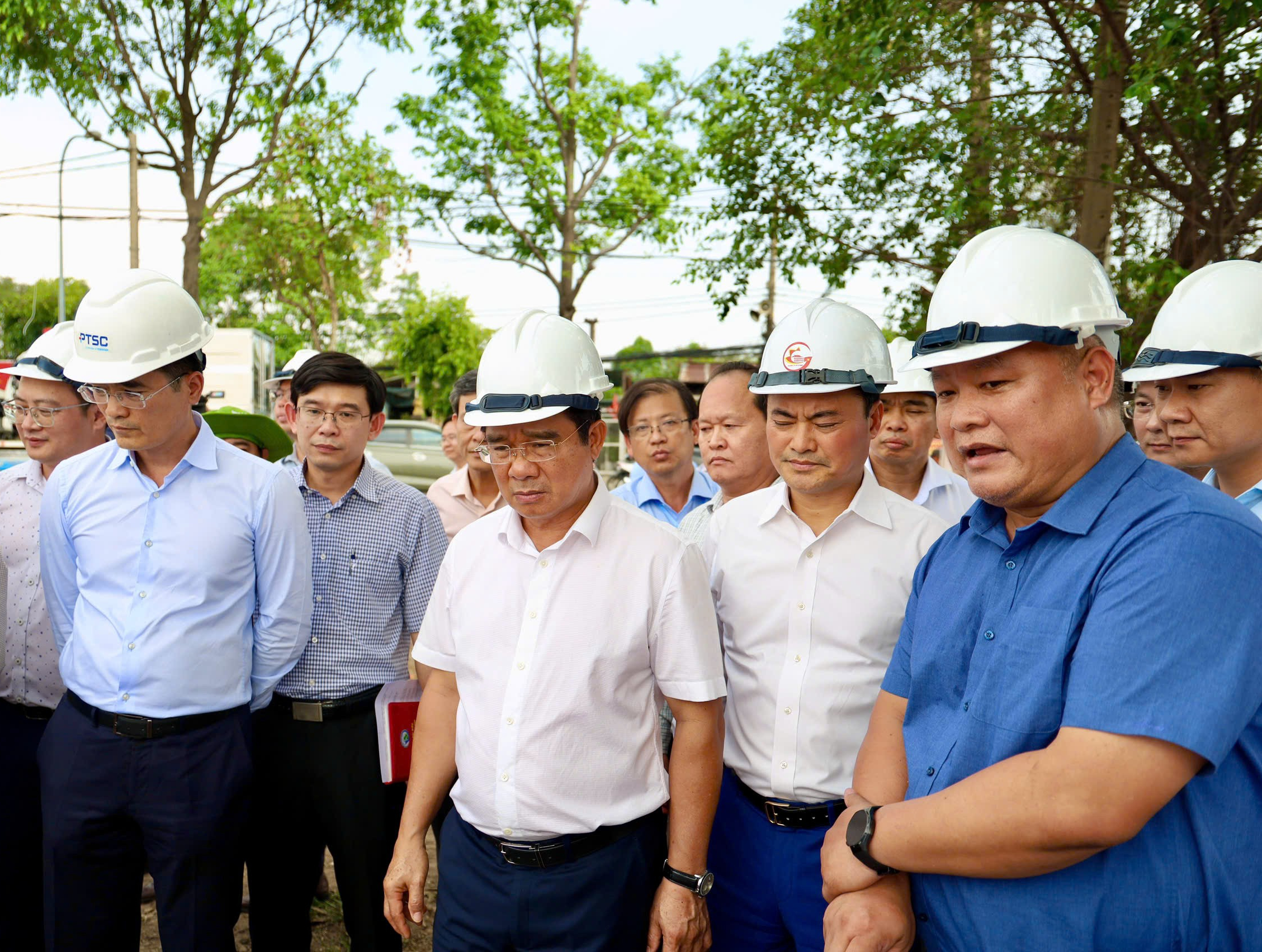 TPHCM: R&uacute;t "thẻ đỏ", thay ngay l&atilde;nh đạo nếu giải ng&acirc;n đầu tư c&ocirc;ng "lẹt đẹt" 2 qu&yacute; li&ecirc;n tiếp - Ảnh 1.