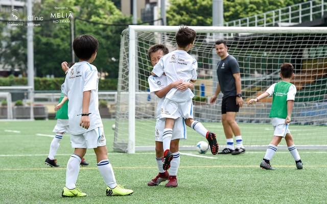Meliá Hồ Tràm hợp tác Real Madrid Foundation tổ chức huấn luyện bóng đá cho trẻ em