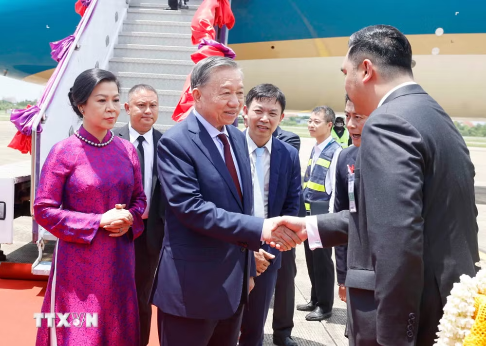 Tổng Bí thư, Chủ tịch nước Tô Lâm và Phu nhân bắt đầu thăm chính thức Thái Lan - Ảnh 2.