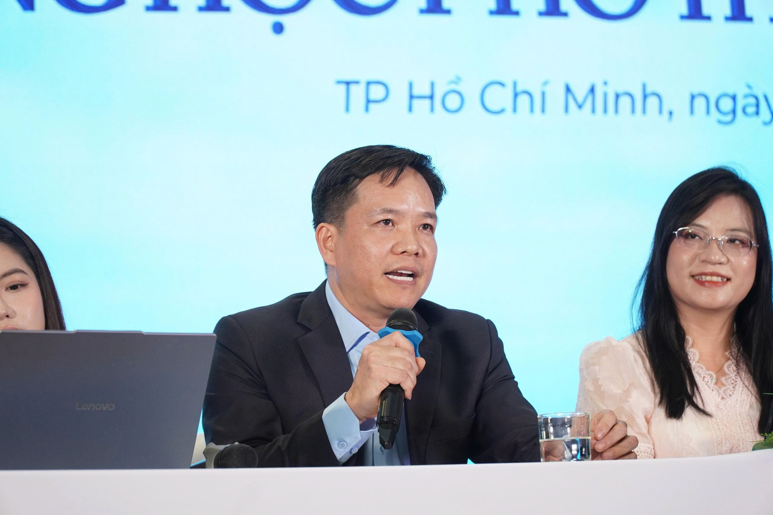 Lối đi th&ocirc;ng minh cho người trẻ l&agrave;m chủ c&ocirc;ng nghệ - Ảnh 2.