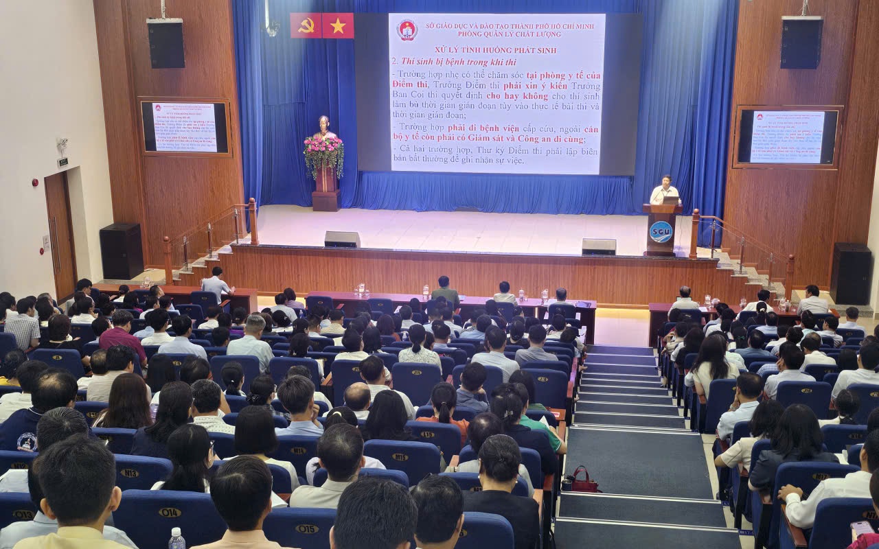 Giám đốc Sở GD-ĐT TPHCM: Sai sót nghiêm trọng nhất là để lộ, lọt đề thi