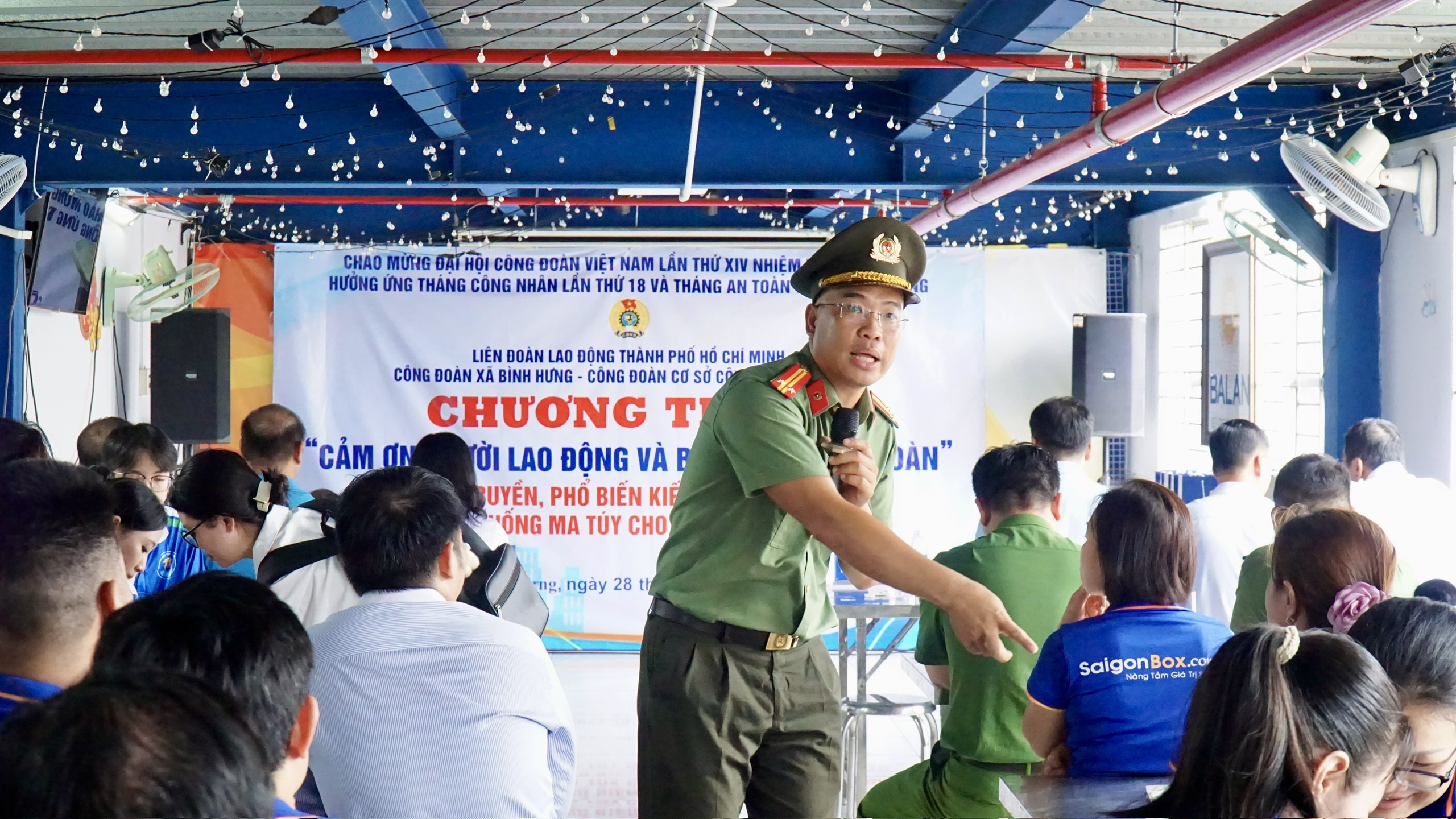 Xã Bình Hưng, TPHCM: Công nhân ấm lòng với “Bữa cơm Công đoàn” - Ảnh 10.