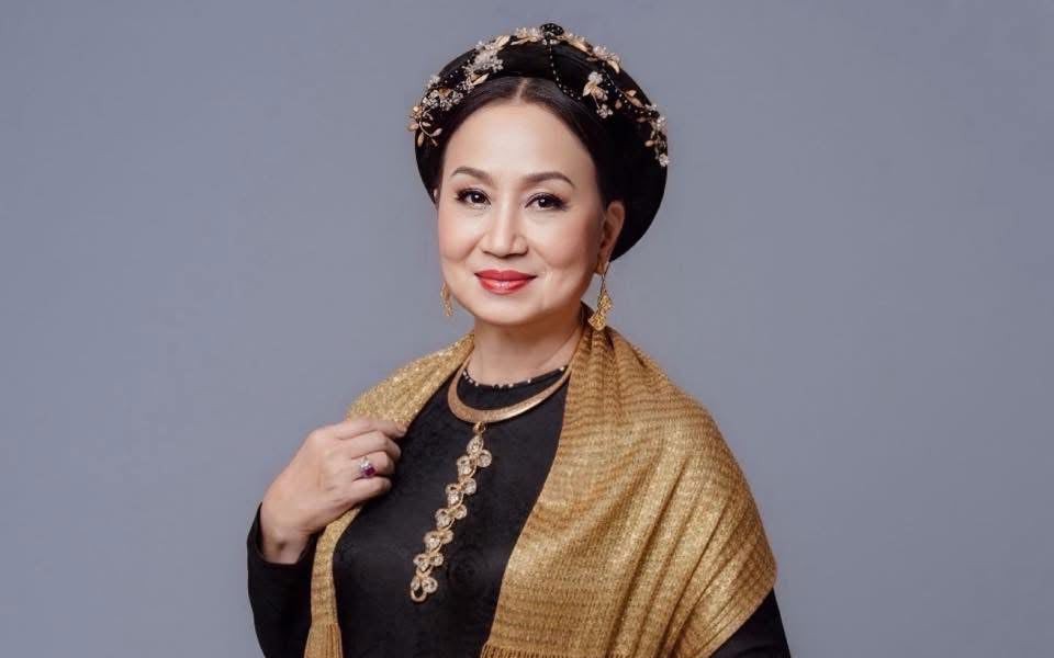 Ca sĩ - NSƯT Hồng Vân nhớ những đồng nghiệp xưa