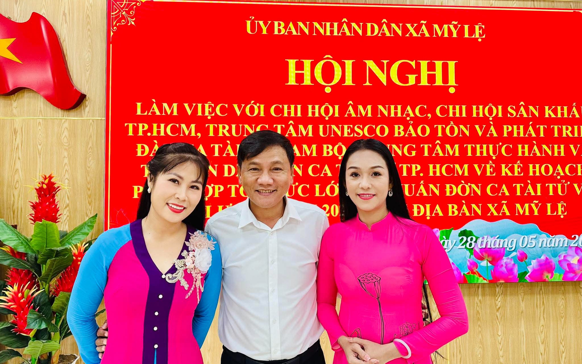 NSND Tấn Giao, Hoàng Tấn sát cánh giữ gìn di sản từ gốc rễ cộng đồng