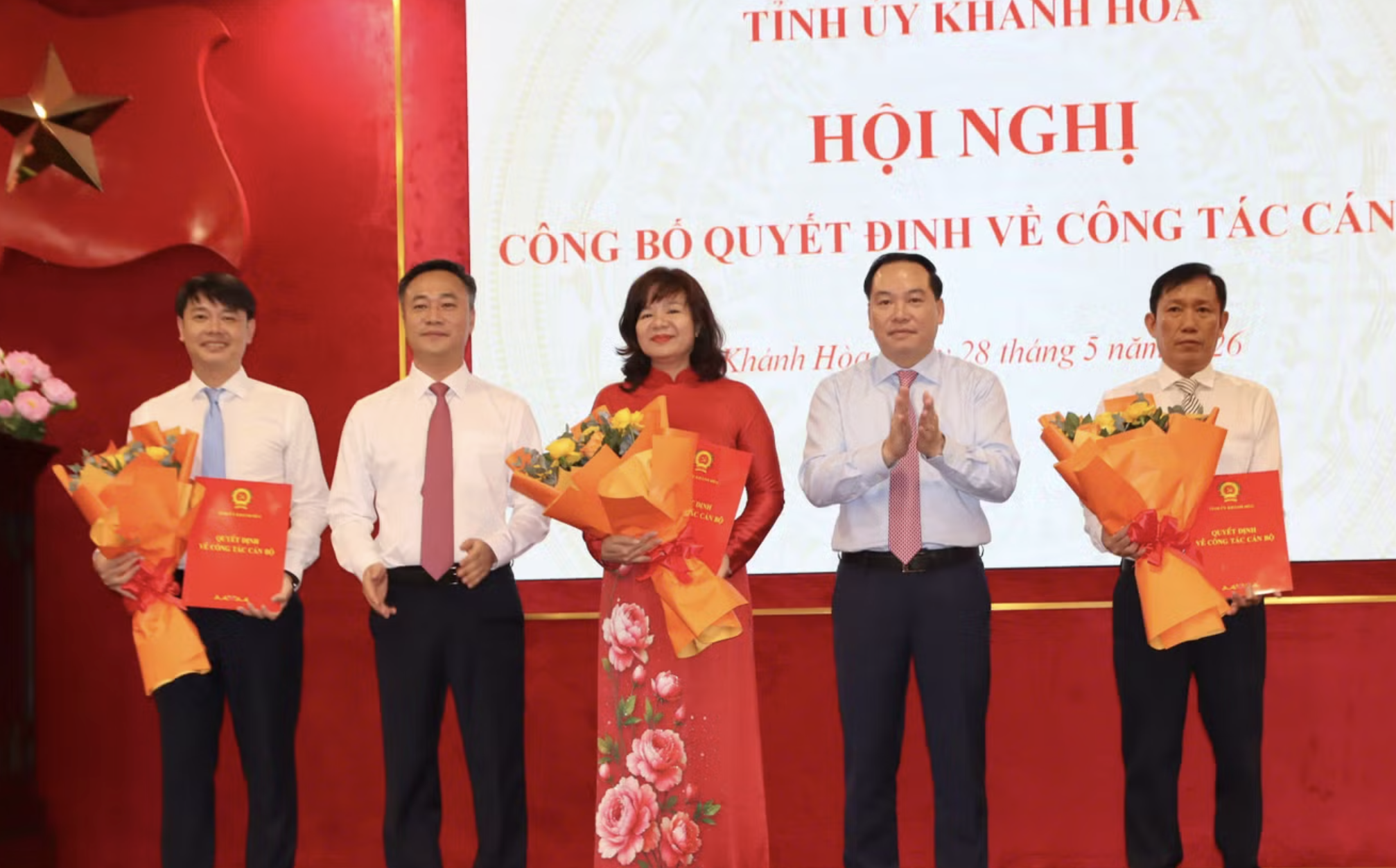 Liên đoàn Lao Động Khánh Hòa có chủ tịch mới - Ảnh 1.
