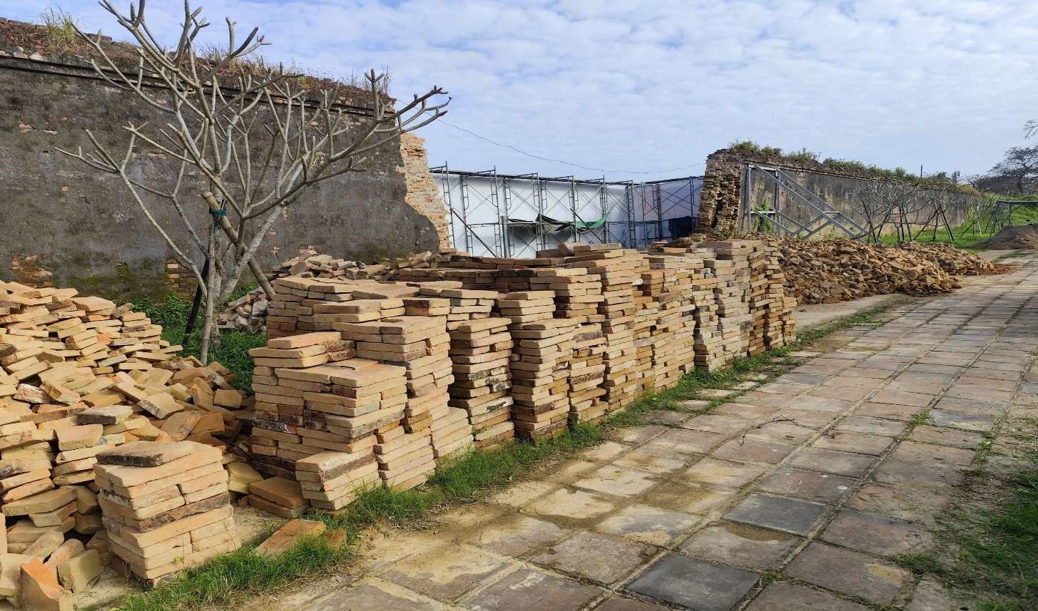 H&igrave;nh ảnh phục dựng đoạn Ho&agrave;ng th&agrave;nh Huế g&acirc;y tranh c&atilde;i về m&agrave;u sắc v&agrave; thẩm mỹ - Ảnh 6.