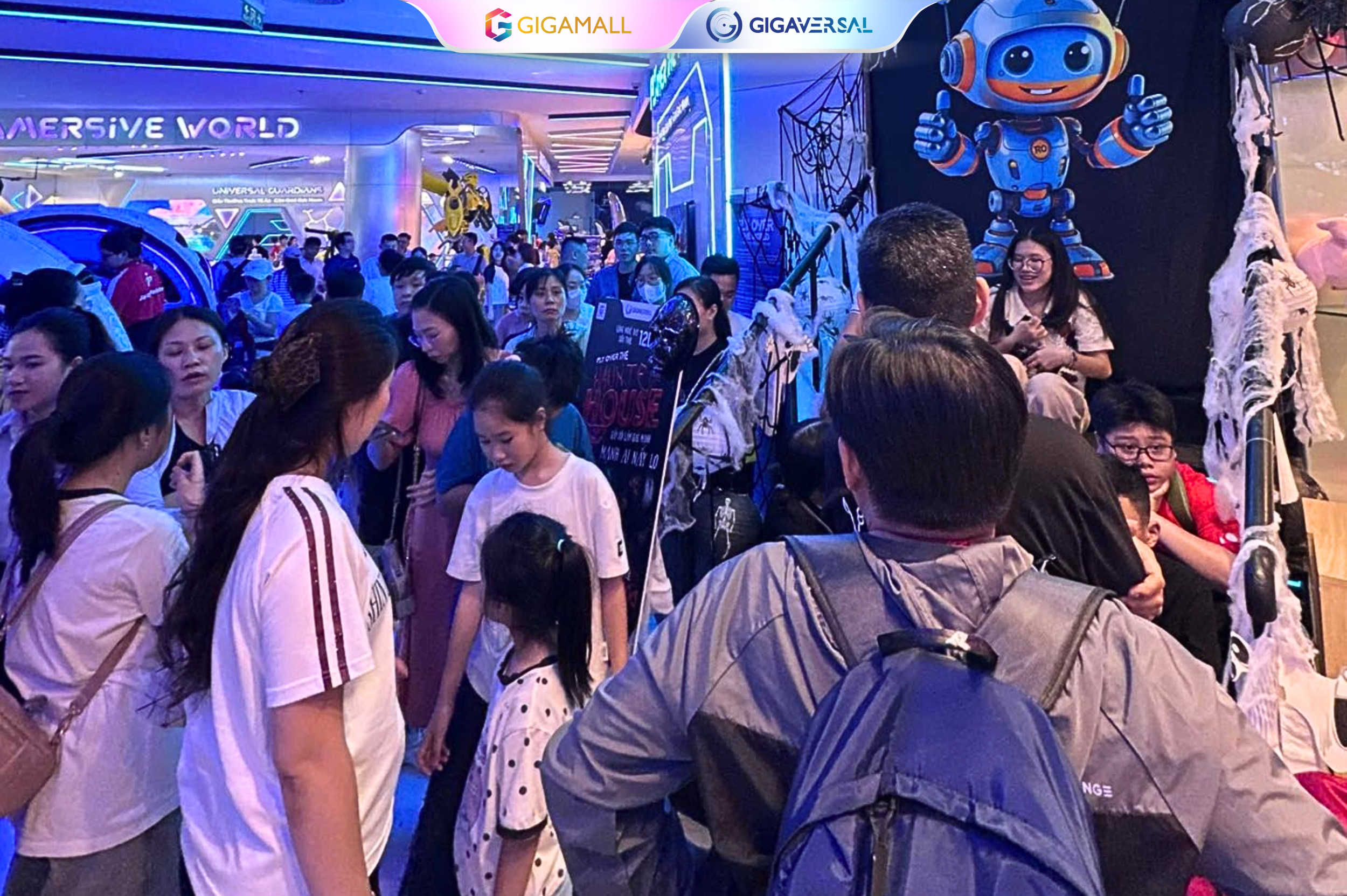 Dịp 1-6 này, đưa bé "bay xuyên kỷ Jura" ngắm khủng long siêu thực tại Gigamall - Ảnh 2.