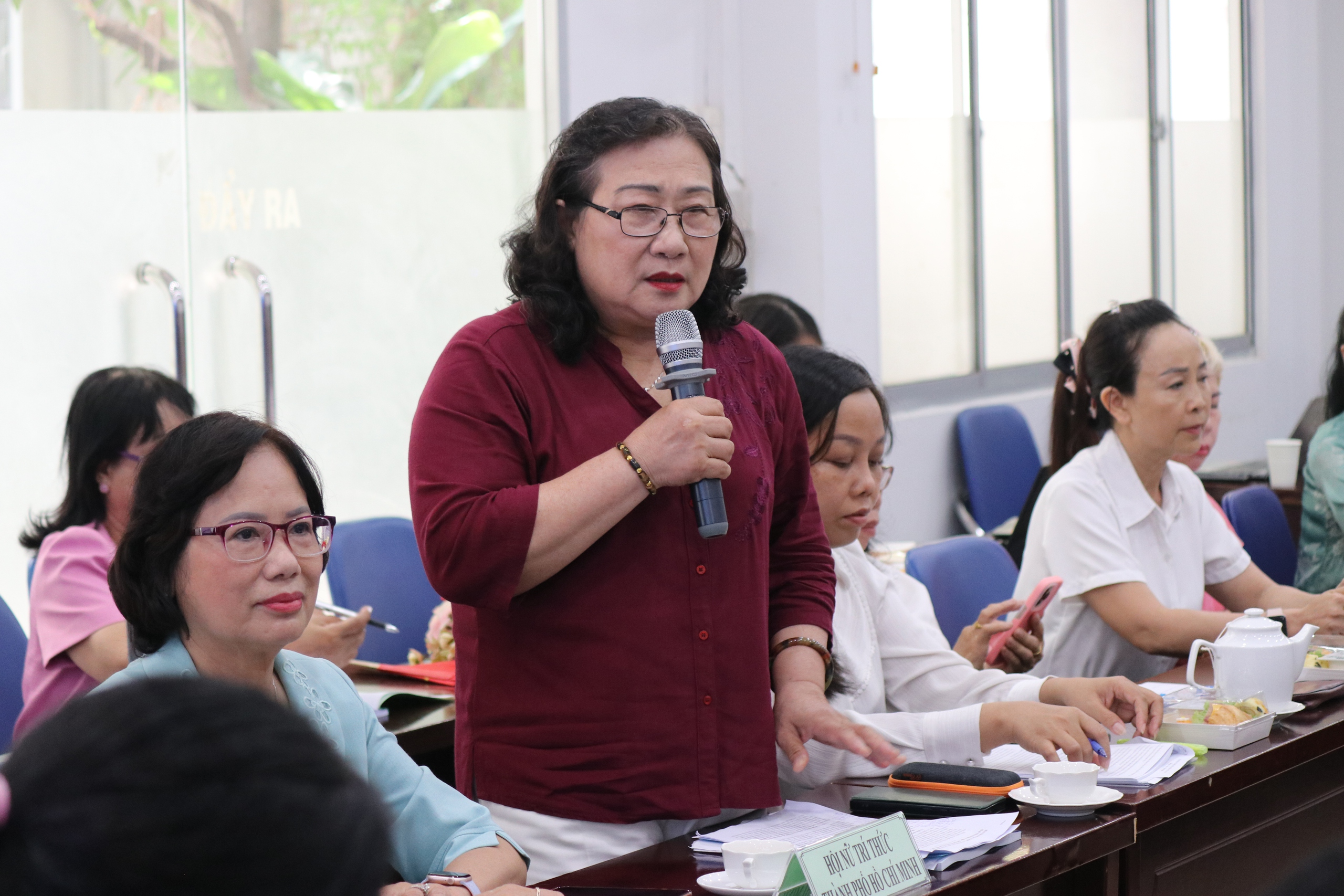 Đề xuất bổ sung chính sách riêng cho phụ nữ và trẻ em trong Luật Đô thị đặc biệt - Ảnh 5.