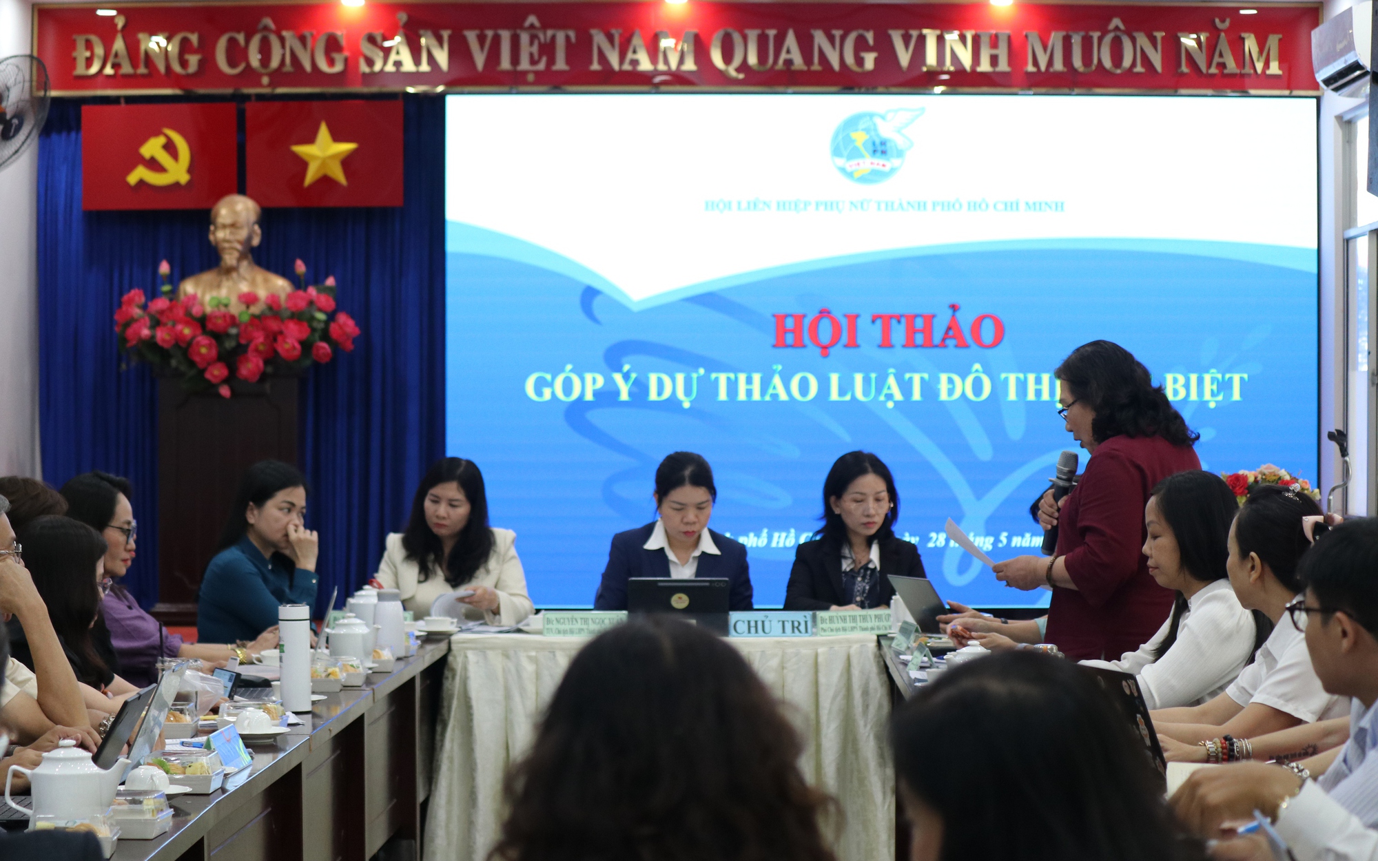 Đề xuất tăng cơ chế bảo vệ phụ nữ và trẻ em trong Luật Đô thị đặc biệt
