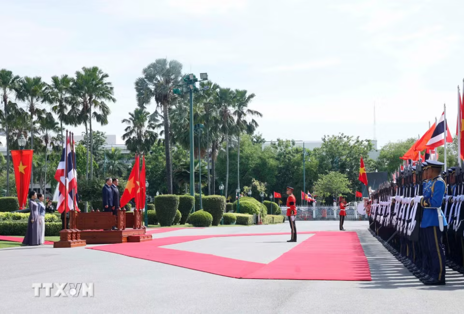 Lễ đ&oacute;n Tổng B&iacute; thư, Chủ tịch nước T&ocirc; L&acirc;m v&agrave; Phu nh&acirc;n thăm ch&iacute;nh thức Vương quốc Th&aacute;i Lan - Ảnh 6.