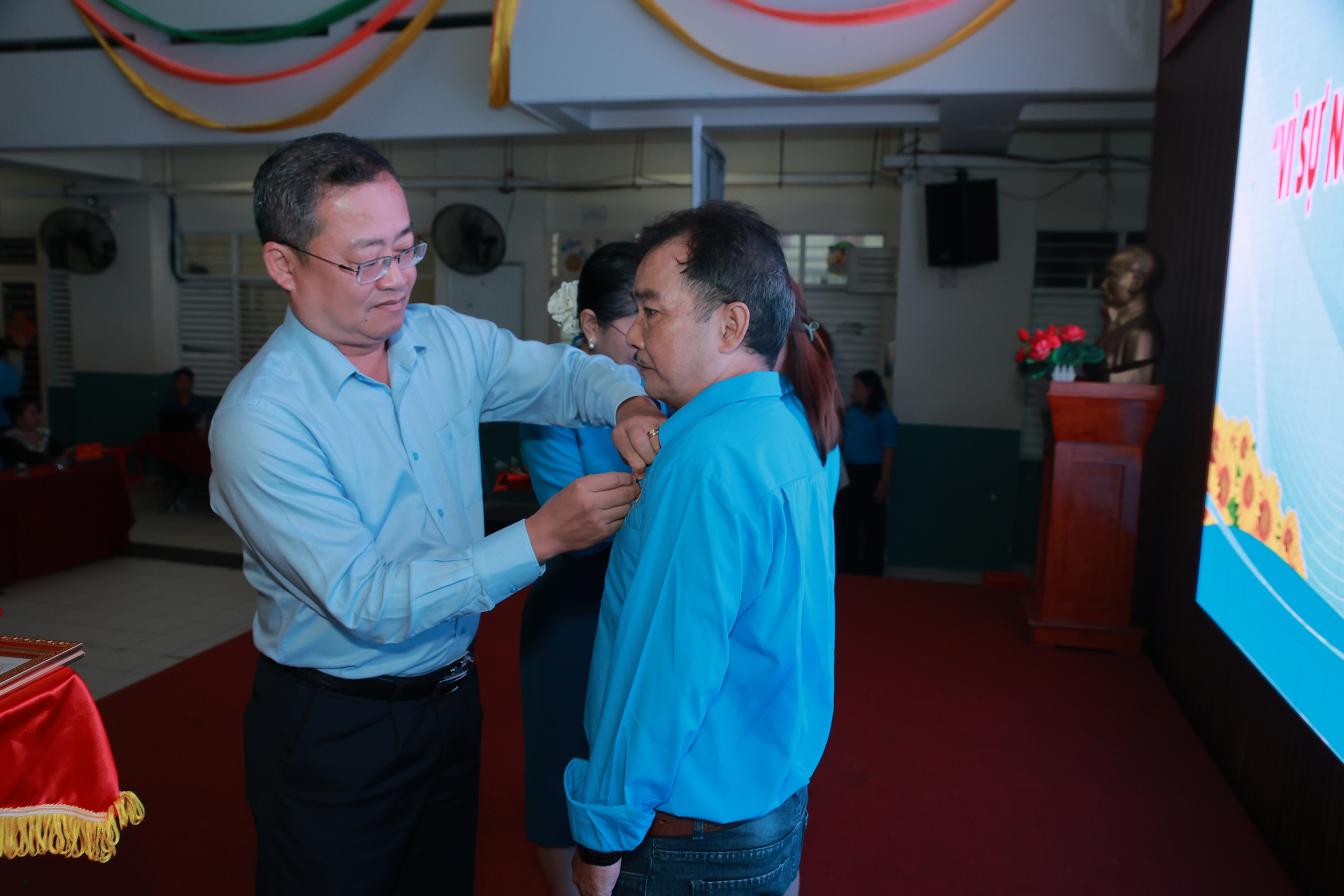 Phường Ph&uacute; Thọ, TPHCM: S&ocirc;i nổi "Ng&agrave;y hội c&ocirc;ng nh&acirc;n &ndash; Ấm &aacute;p nghĩa t&igrave;nh" năm 2026 - Ảnh 3.