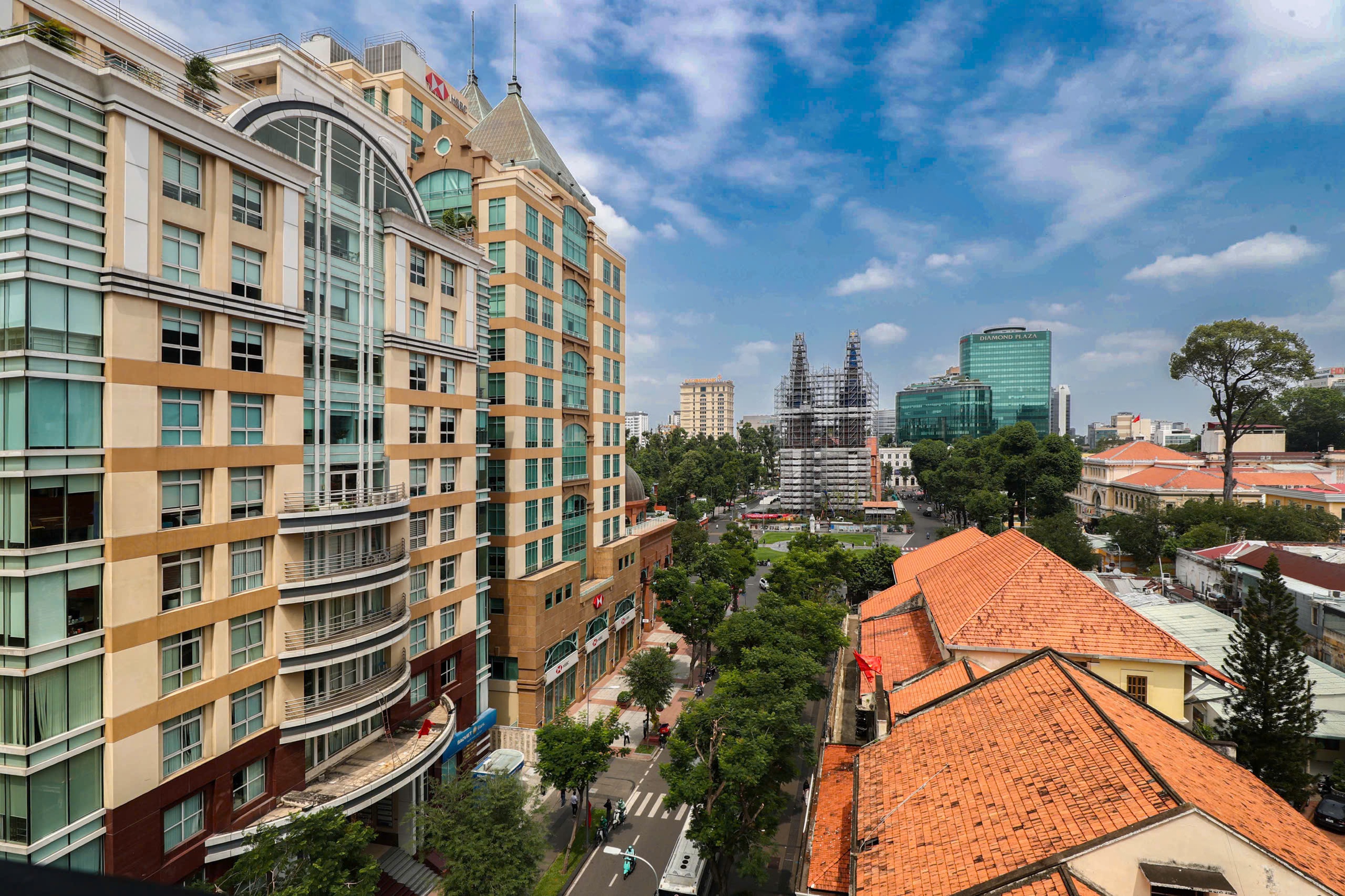 X&acirc;y dựng v&agrave; ph&aacute;t triển TP HCM trong kỷ nguy&ecirc;n mới: Gỡ nghẽn cơ chế, dứt điểm ngập nước, kẹt xe - Ảnh 1.