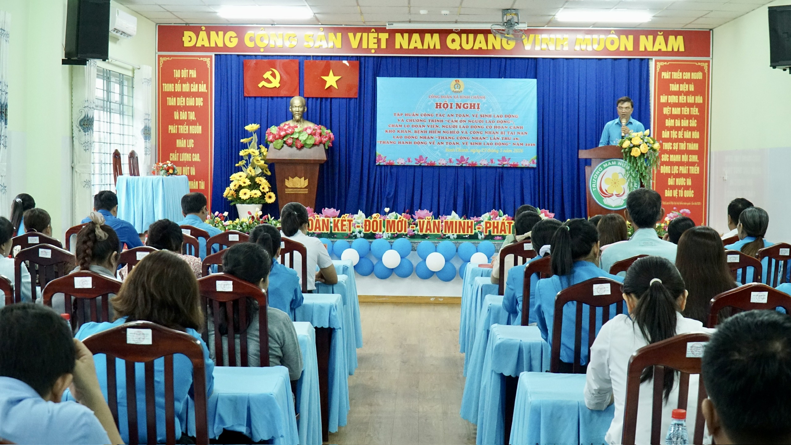 X&atilde; B&igrave;nh Ch&aacute;nh, TPHCM: Lan tỏa y&ecirc;u thương đến đo&agrave;n vi&ecirc;n - lao động tro - Ảnh 1.