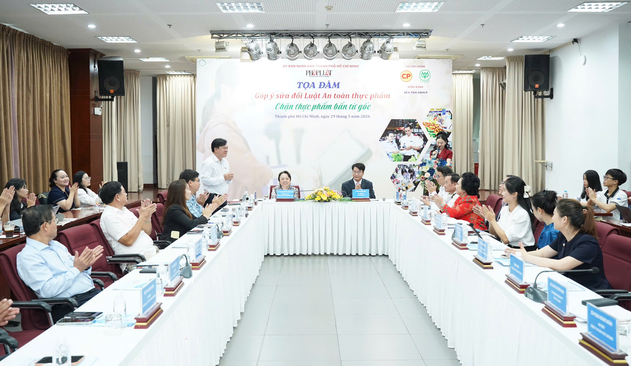 Thực phẩm an to&agrave;n v&agrave; truy xuất nguồn gốc: Th&aacute;ch thức tại chợ truyền thống 2026 - Ảnh 2.