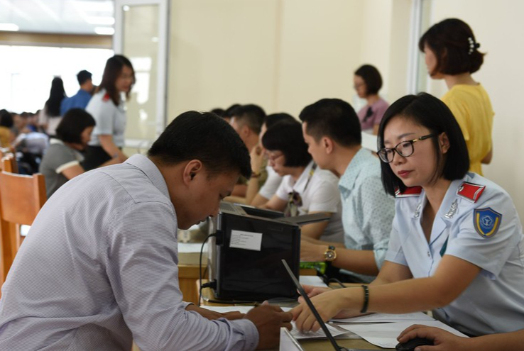 Qu&ecirc;n "tờ rời" BHXH, nhiều lao động mắc kẹt quyền lợi - Ảnh 4.
