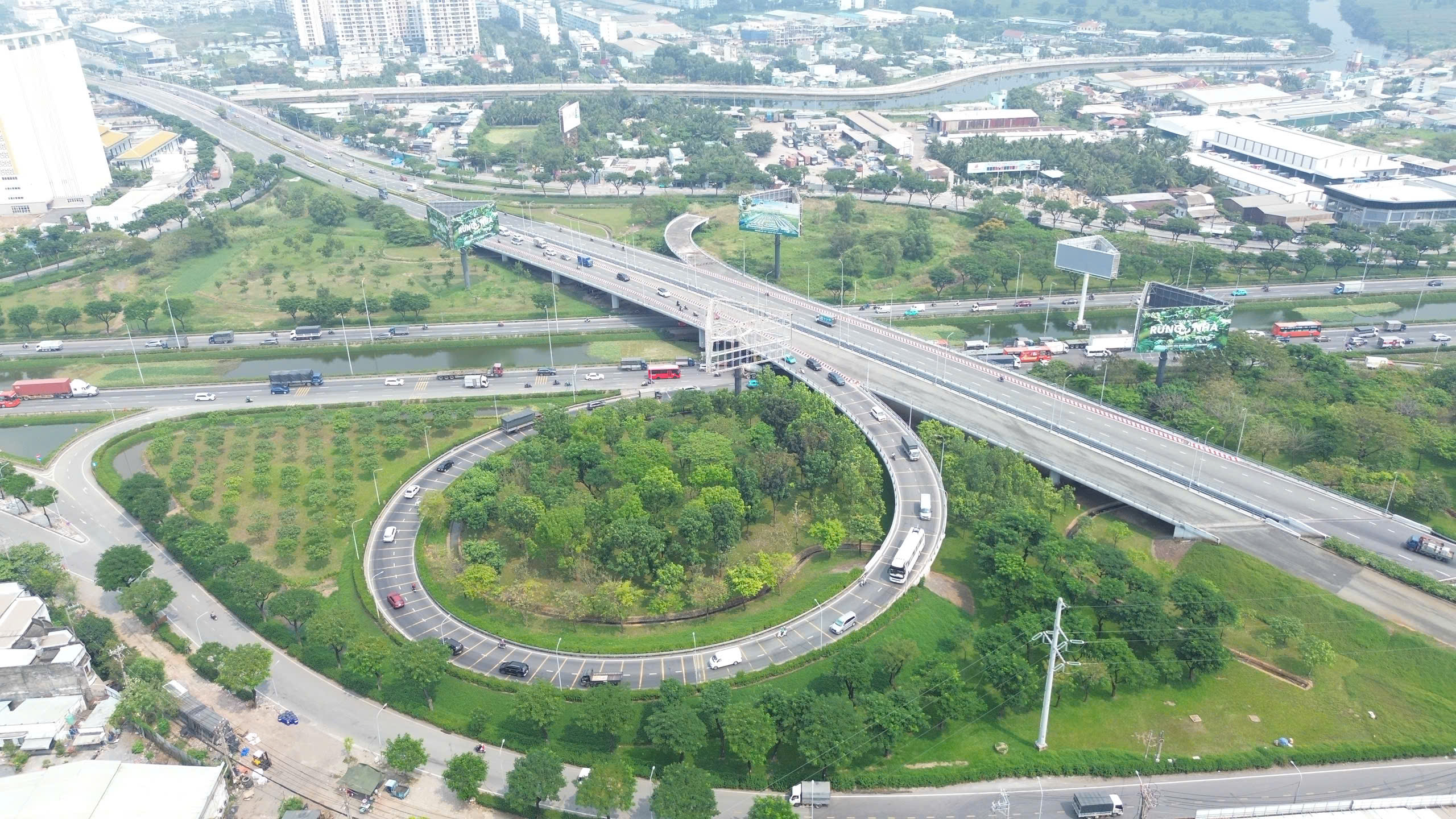 TPHCM chuẩn bị đầu tư 12 dự án giao thông nối Tây Ninh - Ảnh 1.