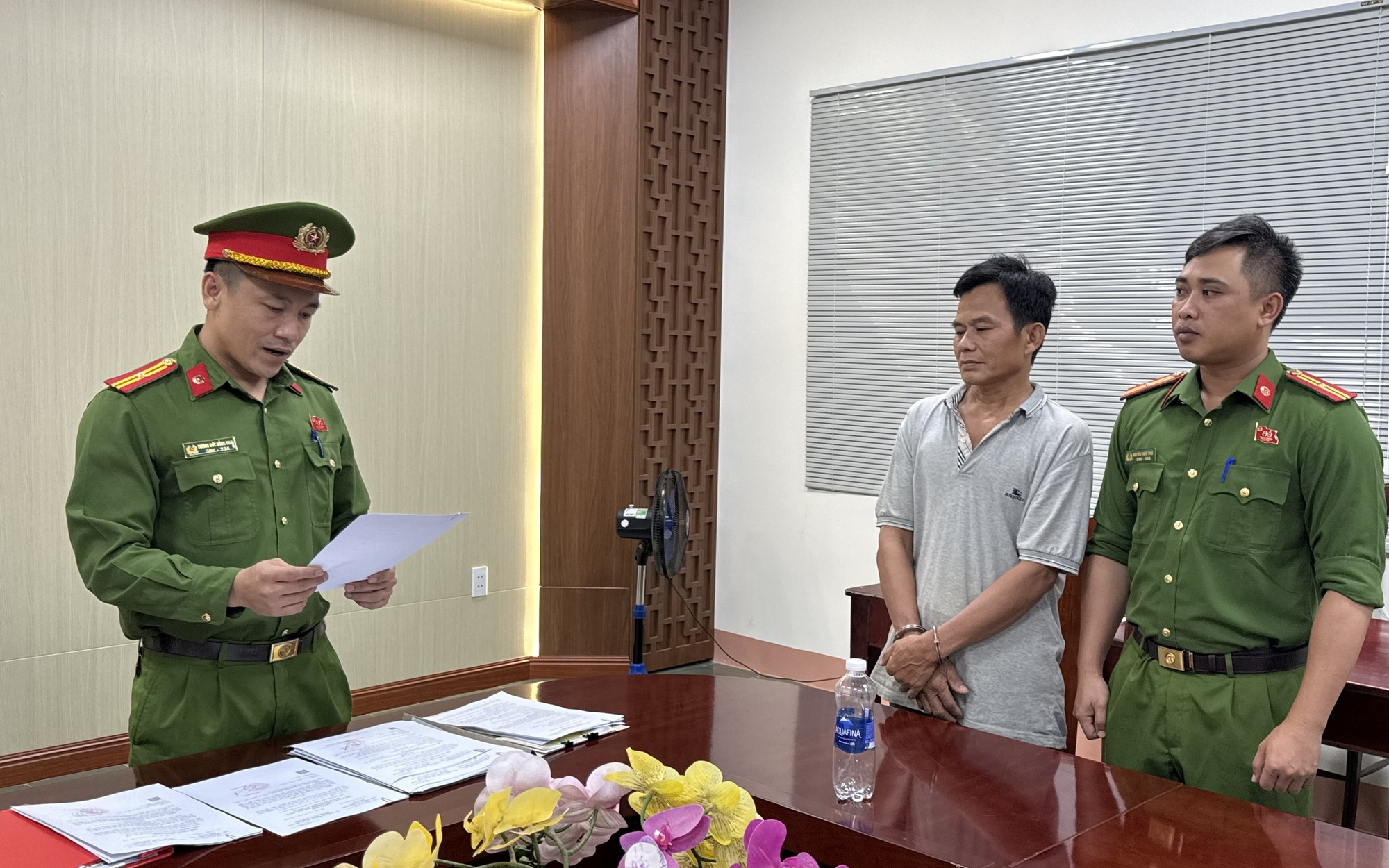 Bắt tạm giam tài xế xe tải gây tai nạn làm 2 người tử vong