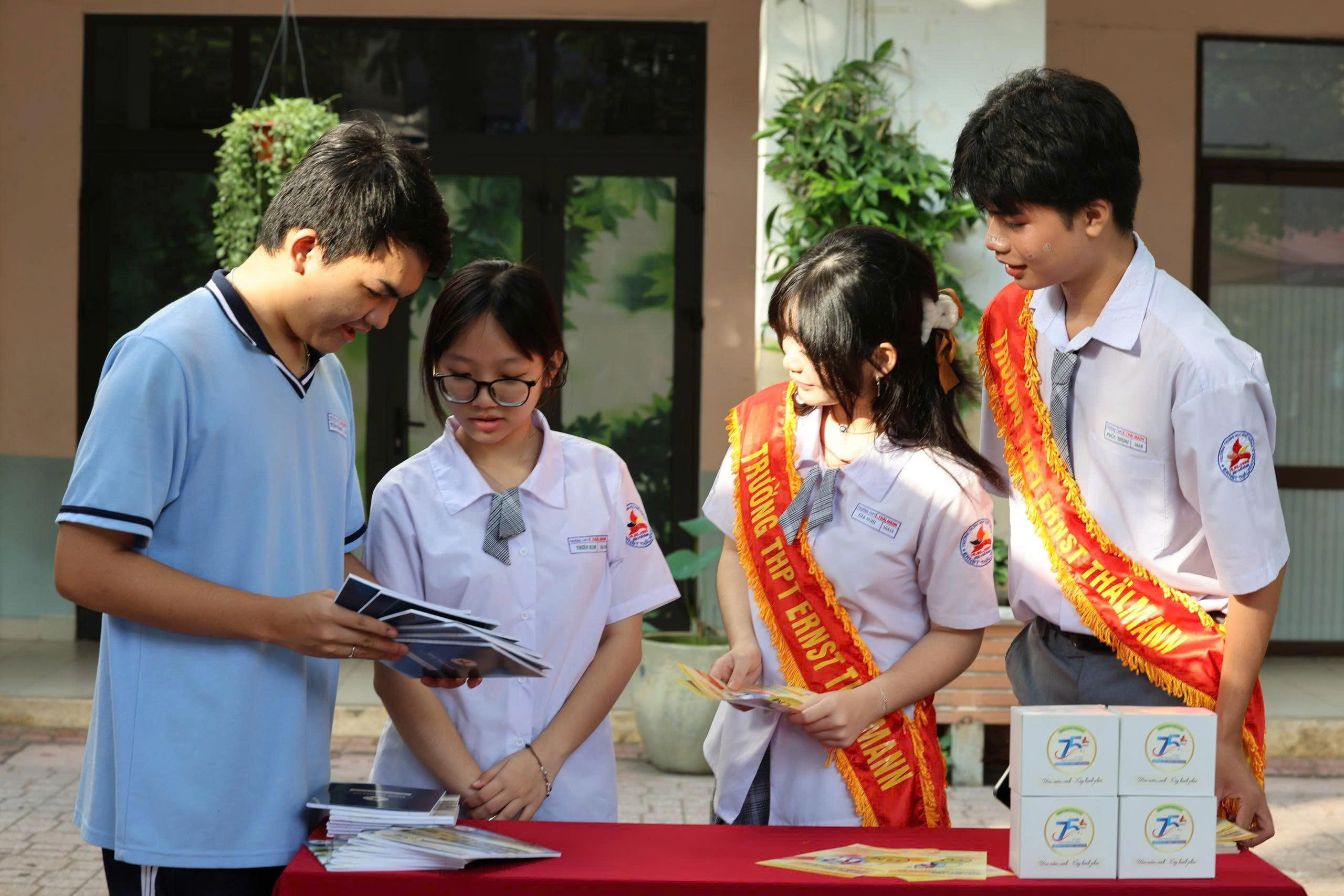 Gần 152 . 000 Th&iacute; sinh TP HCM dự thi lớp 10 năm 2026: Chuẩn bị kỹ lưỡng - Ảnh 1.