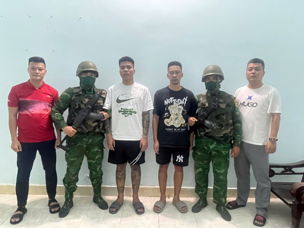 Bắt giữ đối tượng truy nã đặc biệt nguy hiểm tại Cửa khẩu Mộc Bài - Ảnh 1.