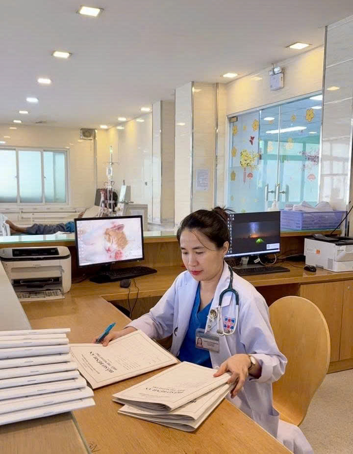 NGƯỜI THẦY THUỐC TRONG TÔI: Lặng thầm níu giữ sự sống - Ảnh 1.