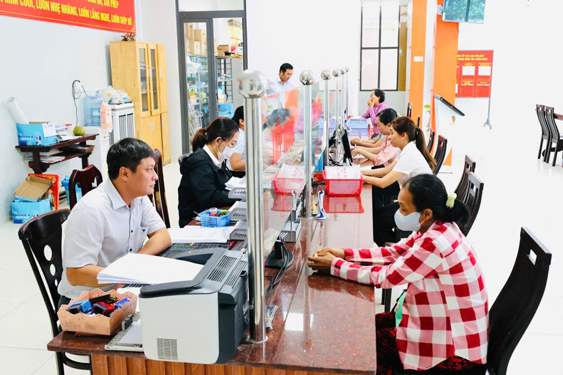 Xây dựng đội ngũ cán bộ cơ sở ngang tầm nhiệm vụ - Ảnh 1.