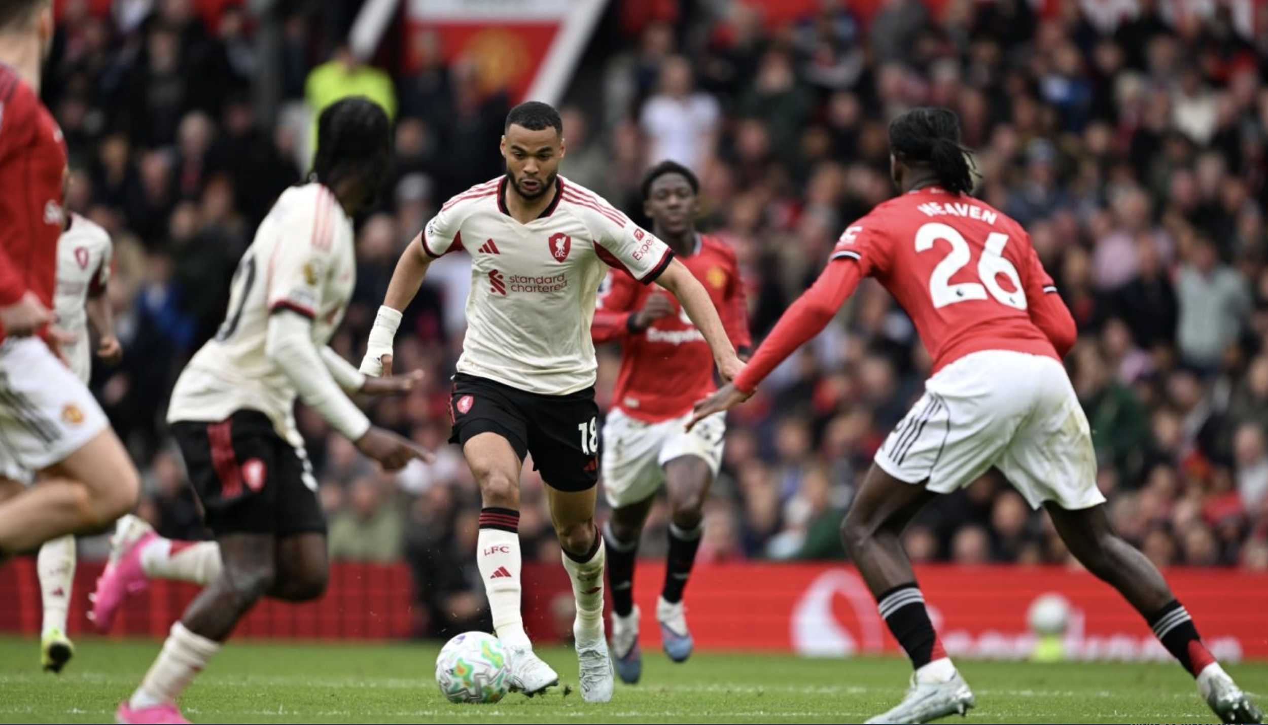 Đ&aacute;nh bại Liverpool, Man United ch&iacute;nh thức trở lại Champions League - Ảnh 4.