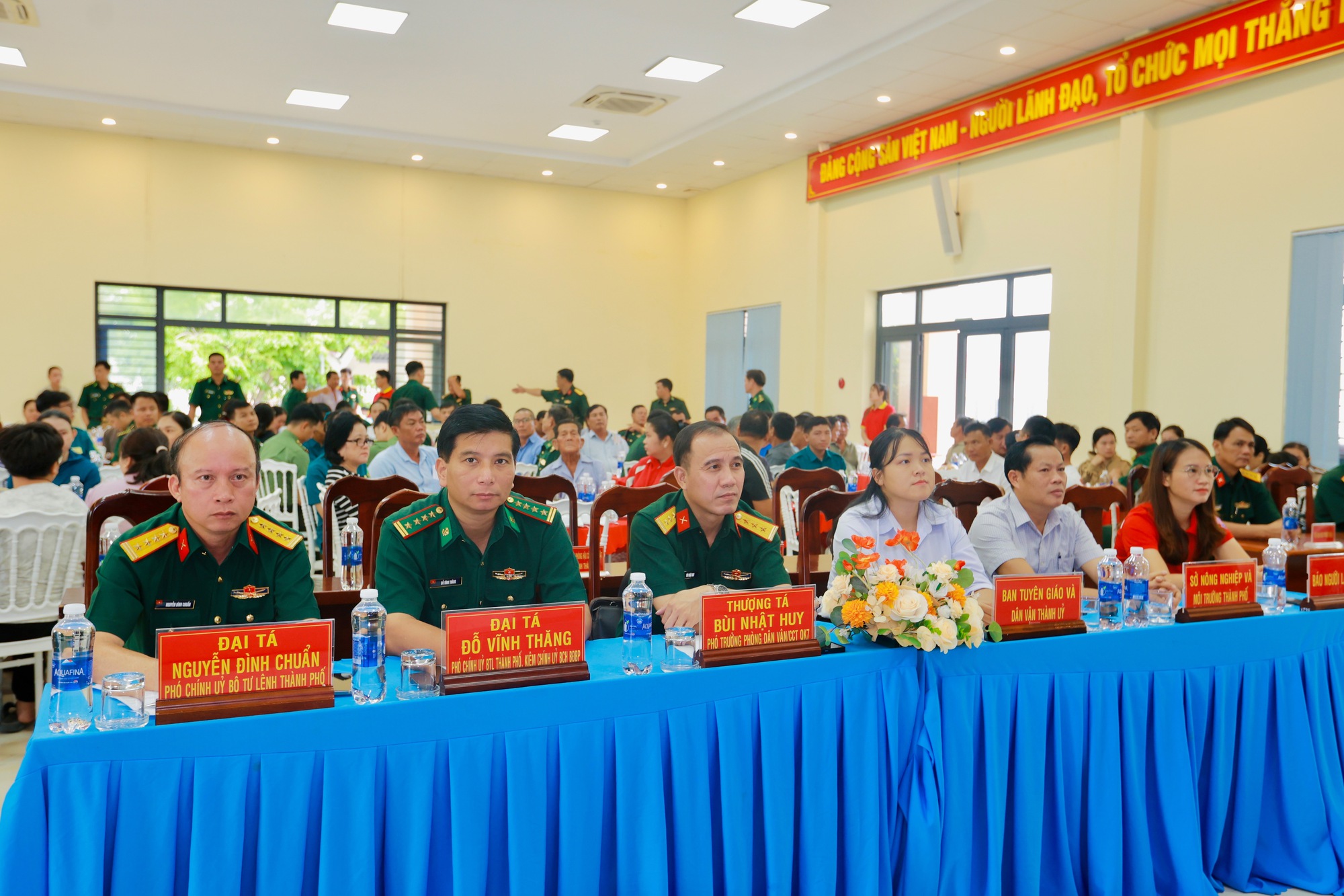 Lan tỏa &yacute; thức bảo vệ chủ quyền biển đảo từ chương tr&igrave;nh "Ăn s&aacute;ng c&ugrave;ng ngư d&acirc;n" - Ảnh 4.