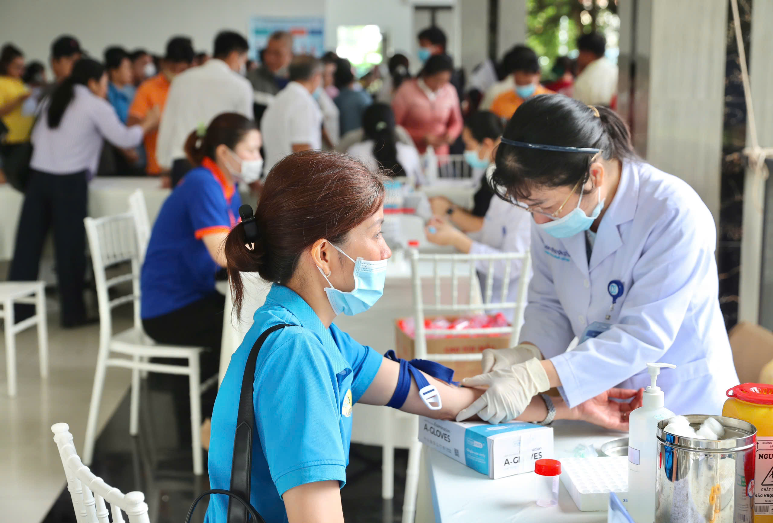 LĐLĐ TPHCM ph&aacute;t động chương tr&igrave;nh chăm s&oacute;c sức khỏe cho 1 triệu đo&agrave;n vi&ecirc;n, lao động - Ảnh 6.