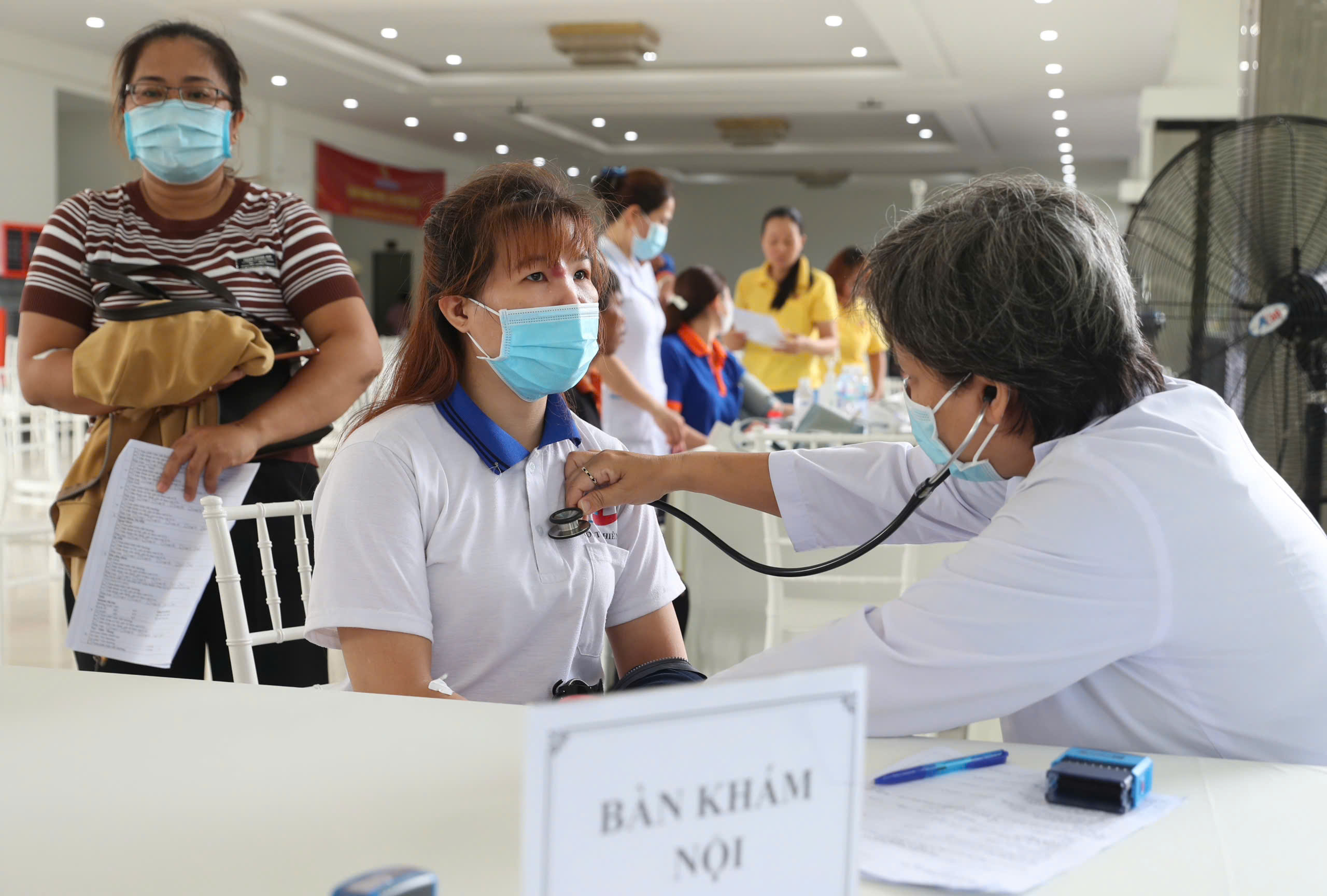 LĐLĐ TPHCM ph&aacute;t động chương tr&igrave;nh chăm s&oacute;c sức khỏe cho 1 triệu đo&agrave;n vi&ecirc;n, lao động - Ảnh 8.