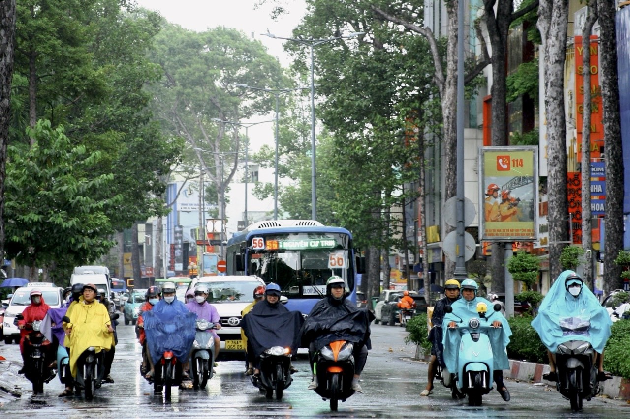 Diễn biến mưa d&ocirc;ng ở TPHCM v&agrave; Nam Bộ h&ocirc;m nay, 30-5 - Ảnh 1.