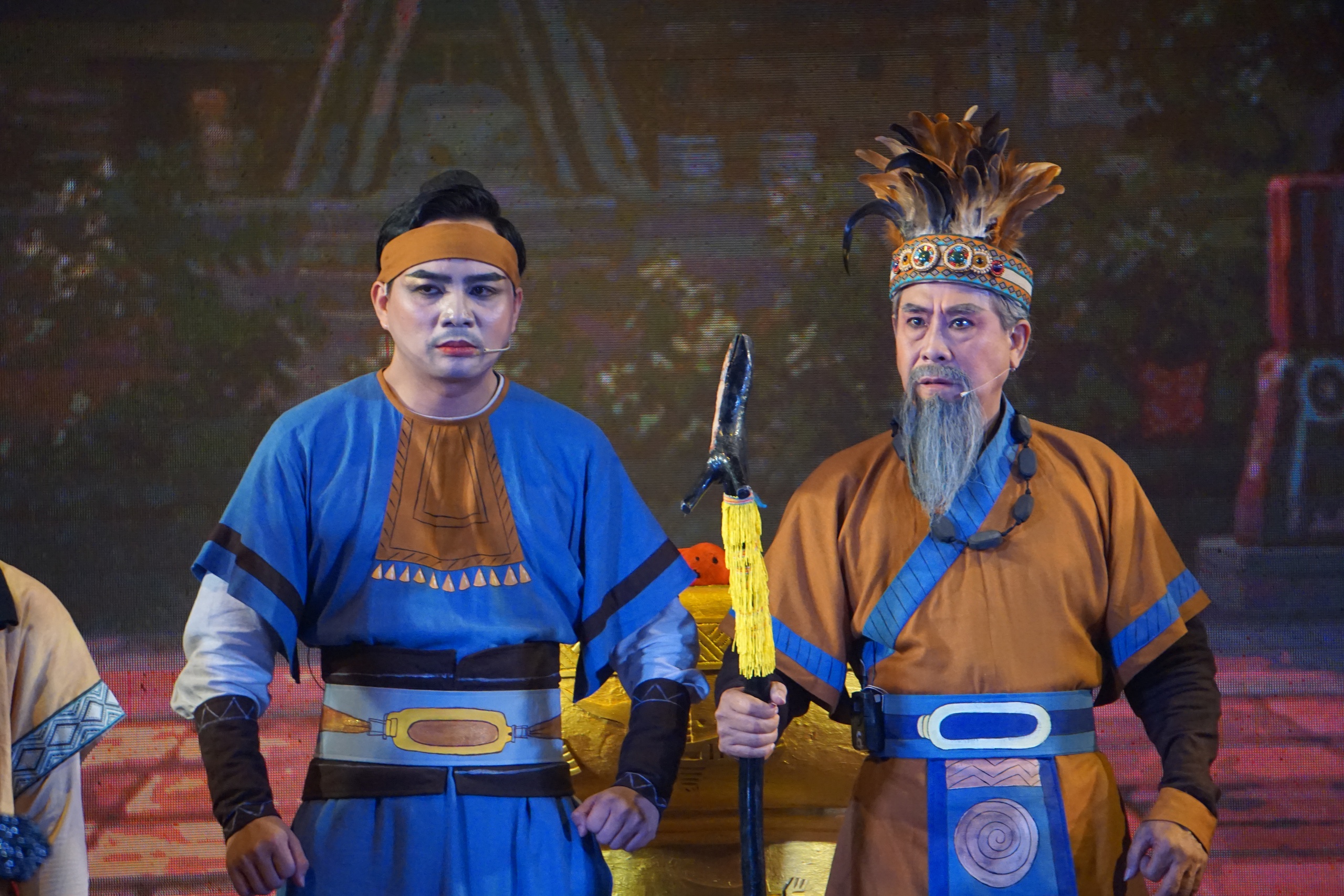Sức trẻ của Đo&agrave;n Nghệ thuật V&agrave;m Cỏ l&agrave;m mới t&aacute;c phẩm "Tiếng trống M&ecirc; Linh" - Ảnh 6.