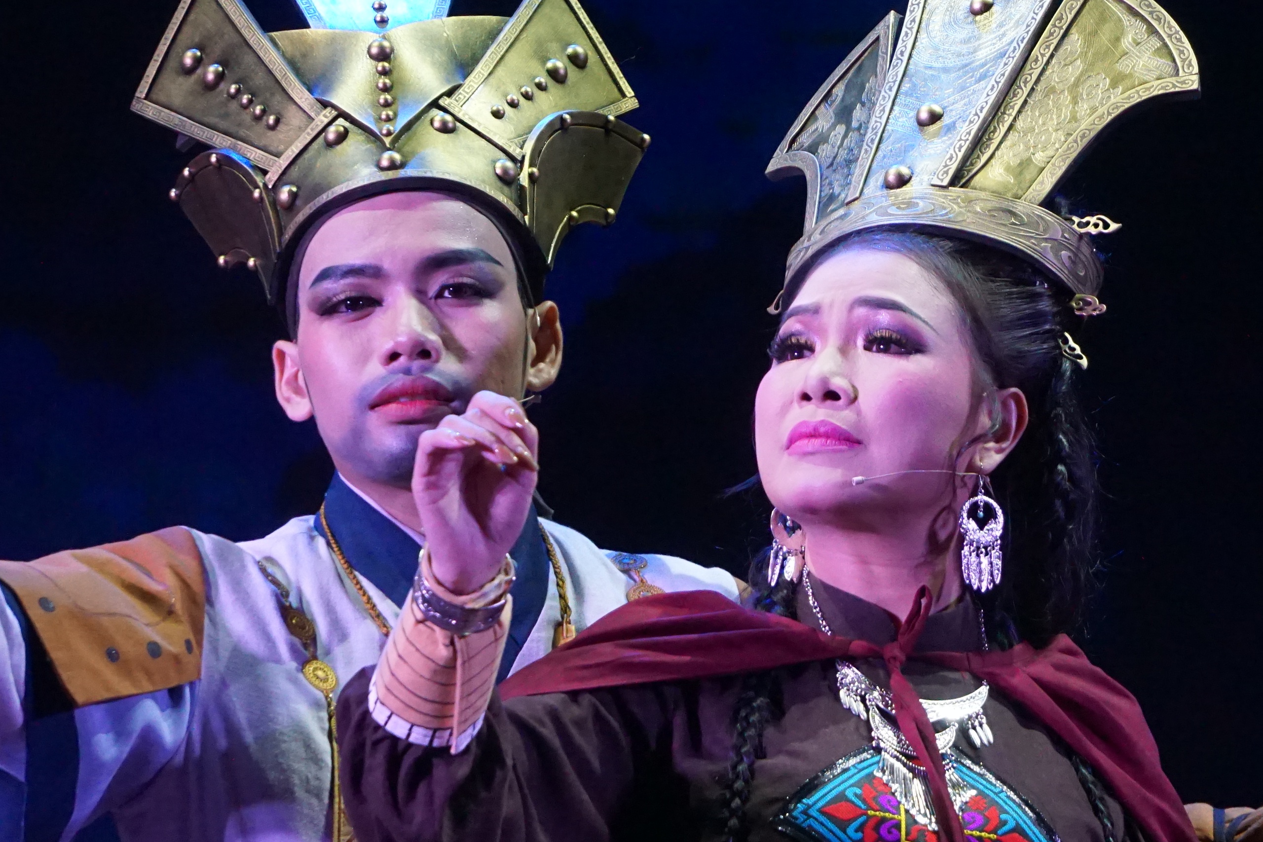 Sức trẻ của Đo&agrave;n Nghệ thuật V&agrave;m Cỏ l&agrave;m mới t&aacute;c phẩm "Tiếng trống M&ecirc; Linh" - Ảnh 3.