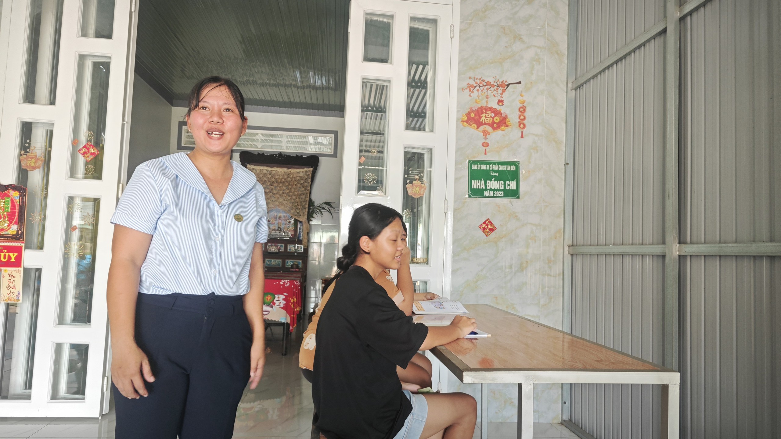 Mô hình nhà đồng chí hỗ trợ nhân viên cao su Phan Thị Hoa Hướng Dương xây nhà mới - Ảnh 3.
