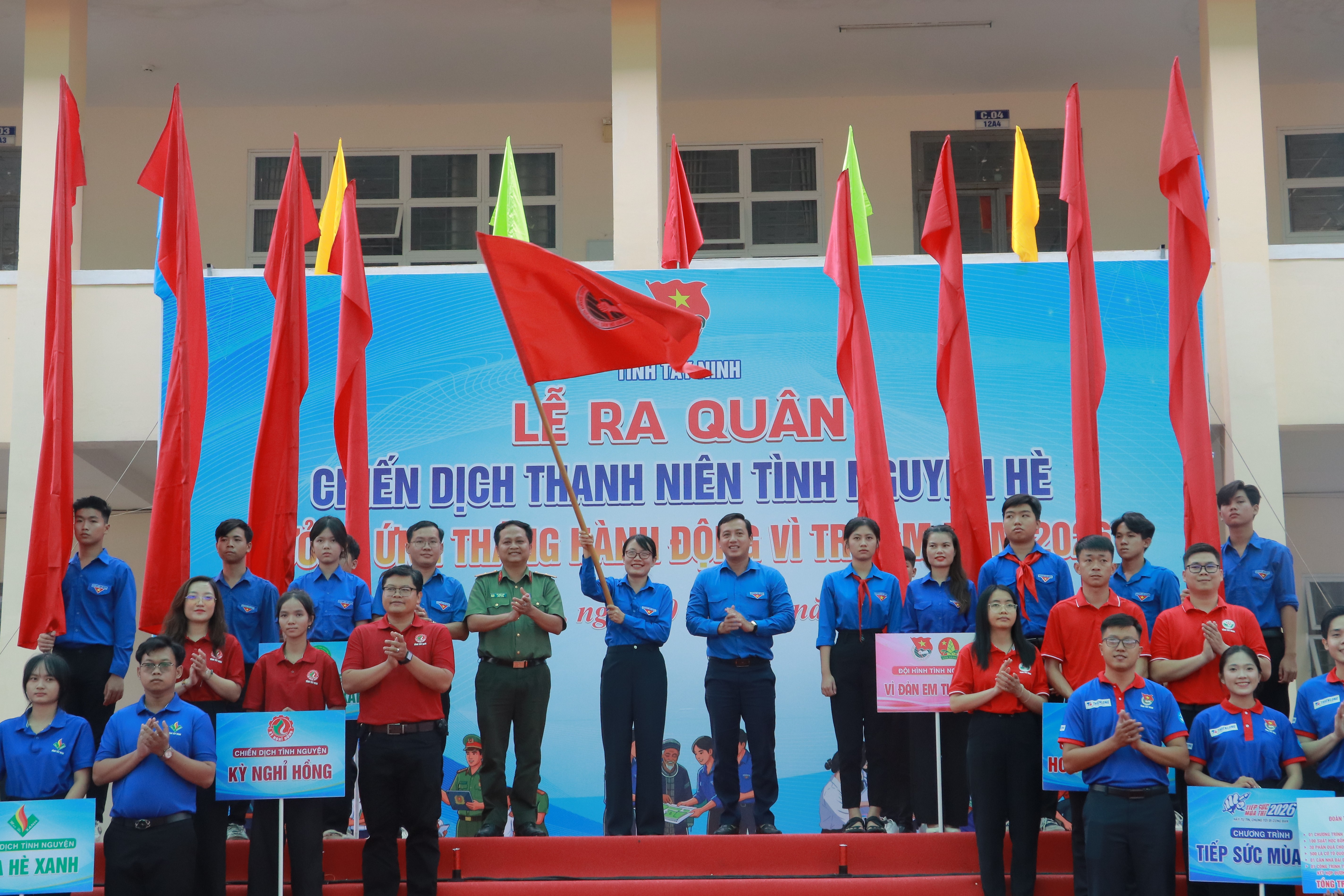 T&acirc;y Ninh ra qu&acirc;n Chiến dịch Thanh ni&ecirc;n t&igrave;nh nguyện h&egrave; với nguồn lực hơn 6 tỉ đồng - Ảnh 5.