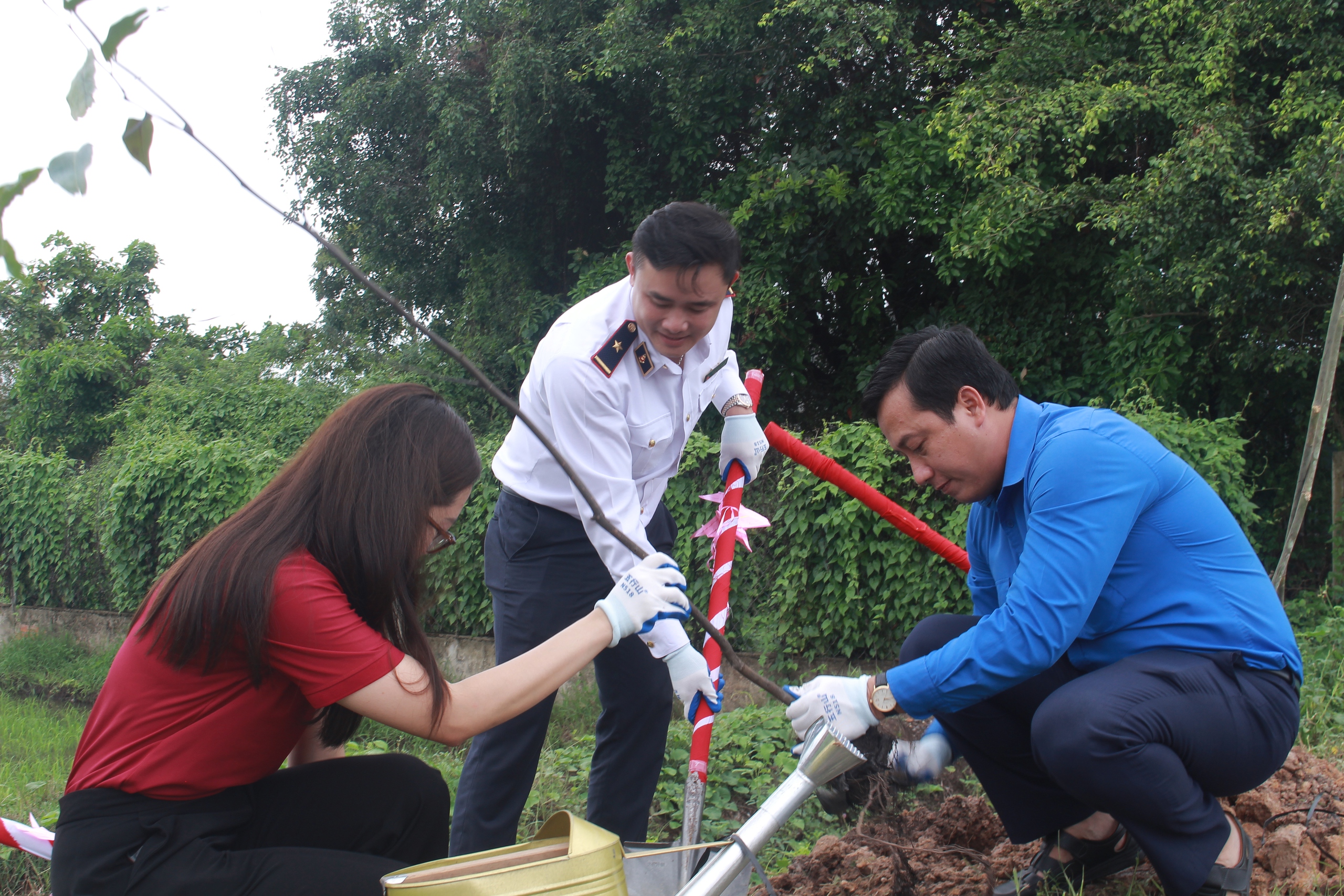 T&acirc;y Ninh ra qu&acirc;n Chiến dịch Thanh ni&ecirc;n t&igrave;nh nguyện h&egrave; với nguồn lực hơn 6 tỉ đồng - Ảnh 16.