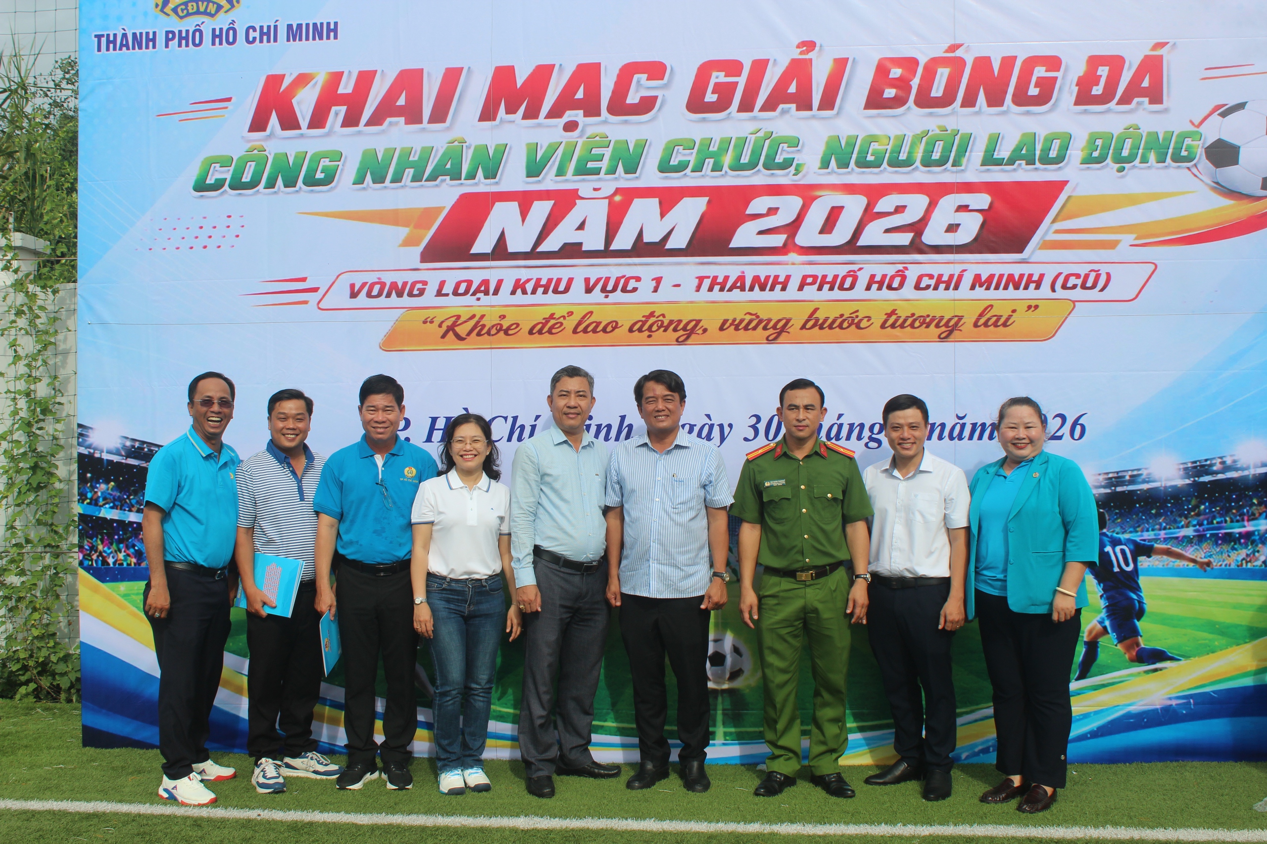Gi&uacute;p người lao động "Khỏe để lao động, vững bước tương lai" - Ảnh 8.