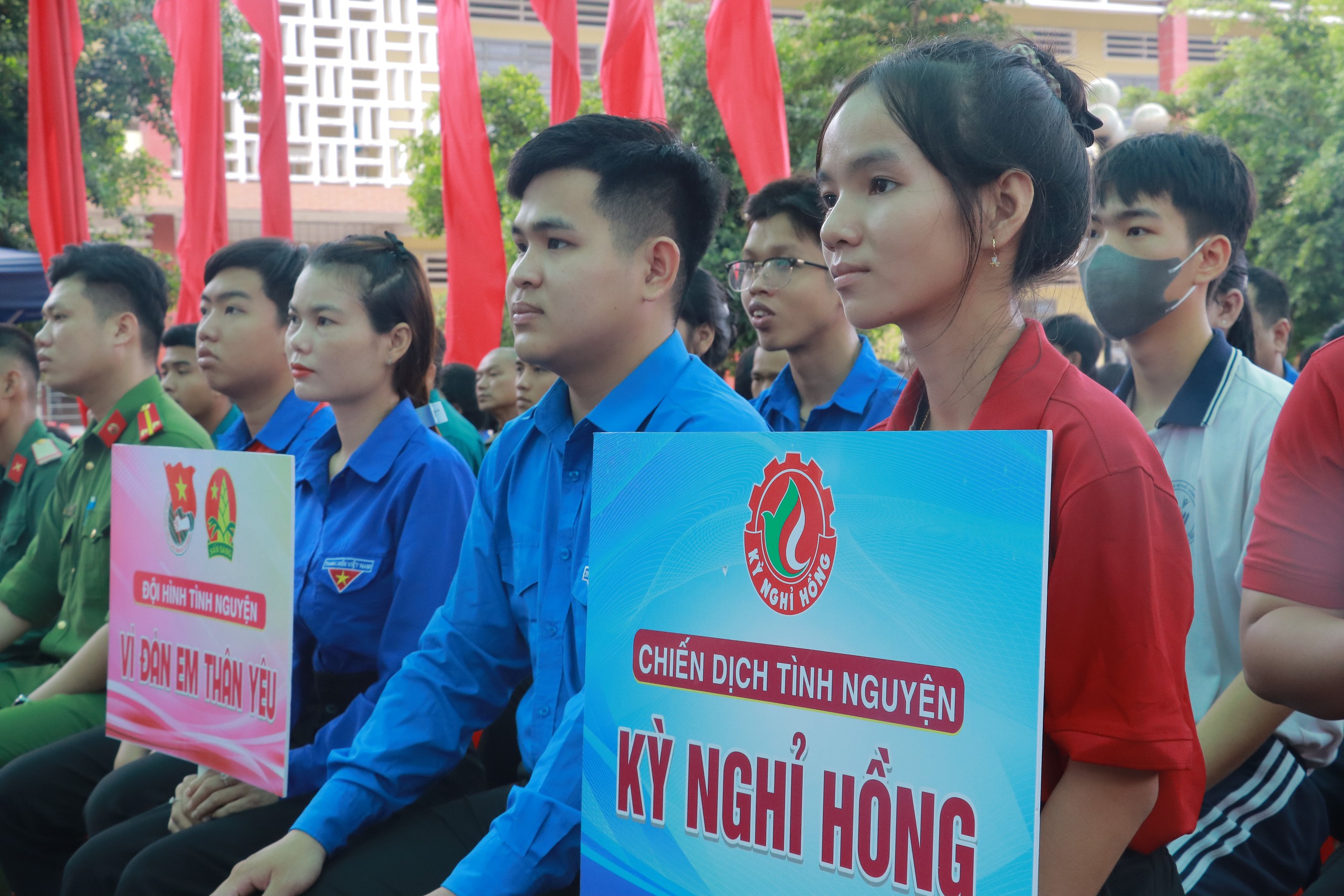 T&acirc;y Ninh ra qu&acirc;n Chiến dịch Thanh ni&ecirc;n t&igrave;nh nguyện h&egrave; với nguồn lực hơn 6 tỉ đồng - Ảnh 3.
