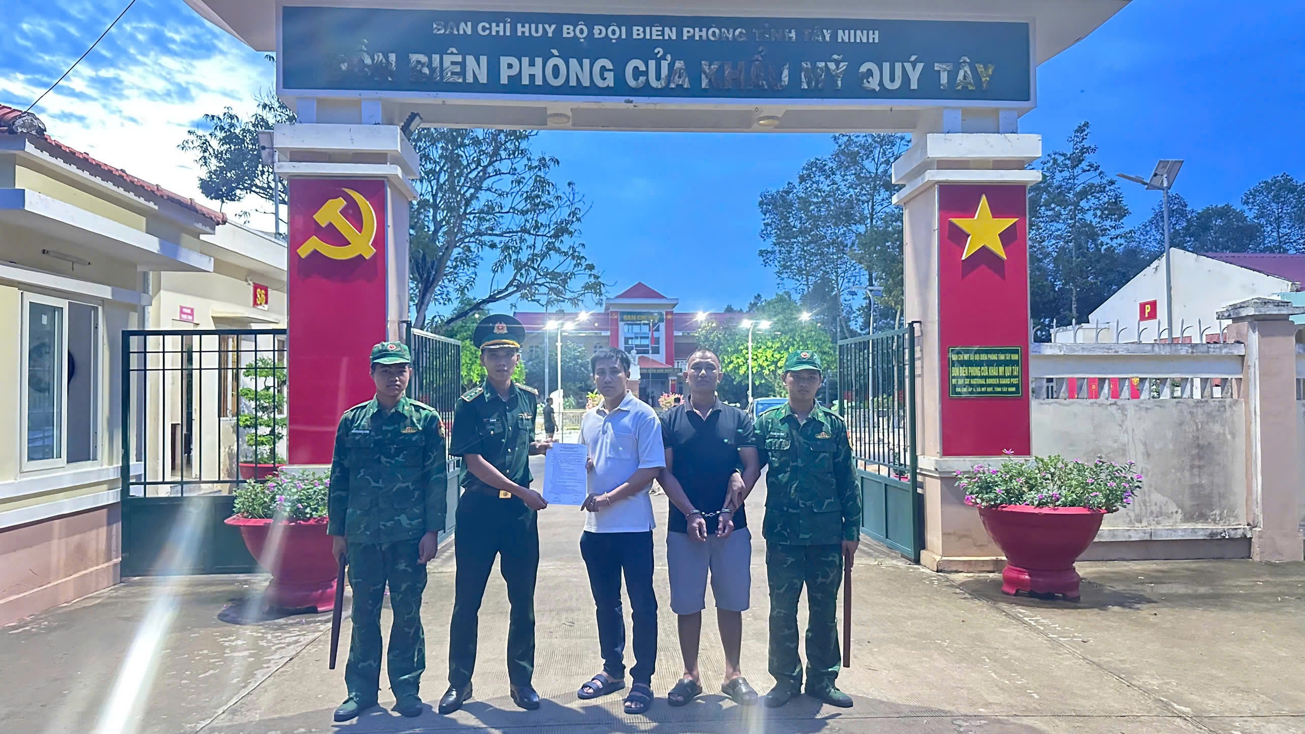 Bắt giữ đối tượng Trần Nguyên Gia liên quan vụ đánh bạc tại Campuchia - Ảnh 2.