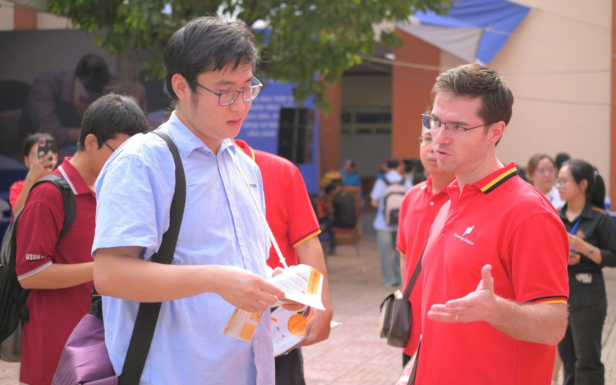 Luyện kỹ năng "thực chiến" cho sinh viên tại phòng phiên dịch