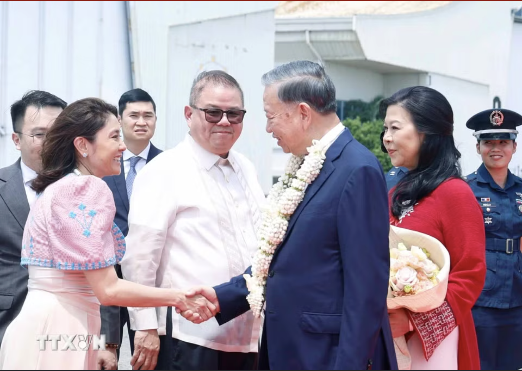 Tổng Bí thư, Chủ tịch nước Tô Lâm và Phu nhân bắt đầu thăm Philippines - Ảnh 3.