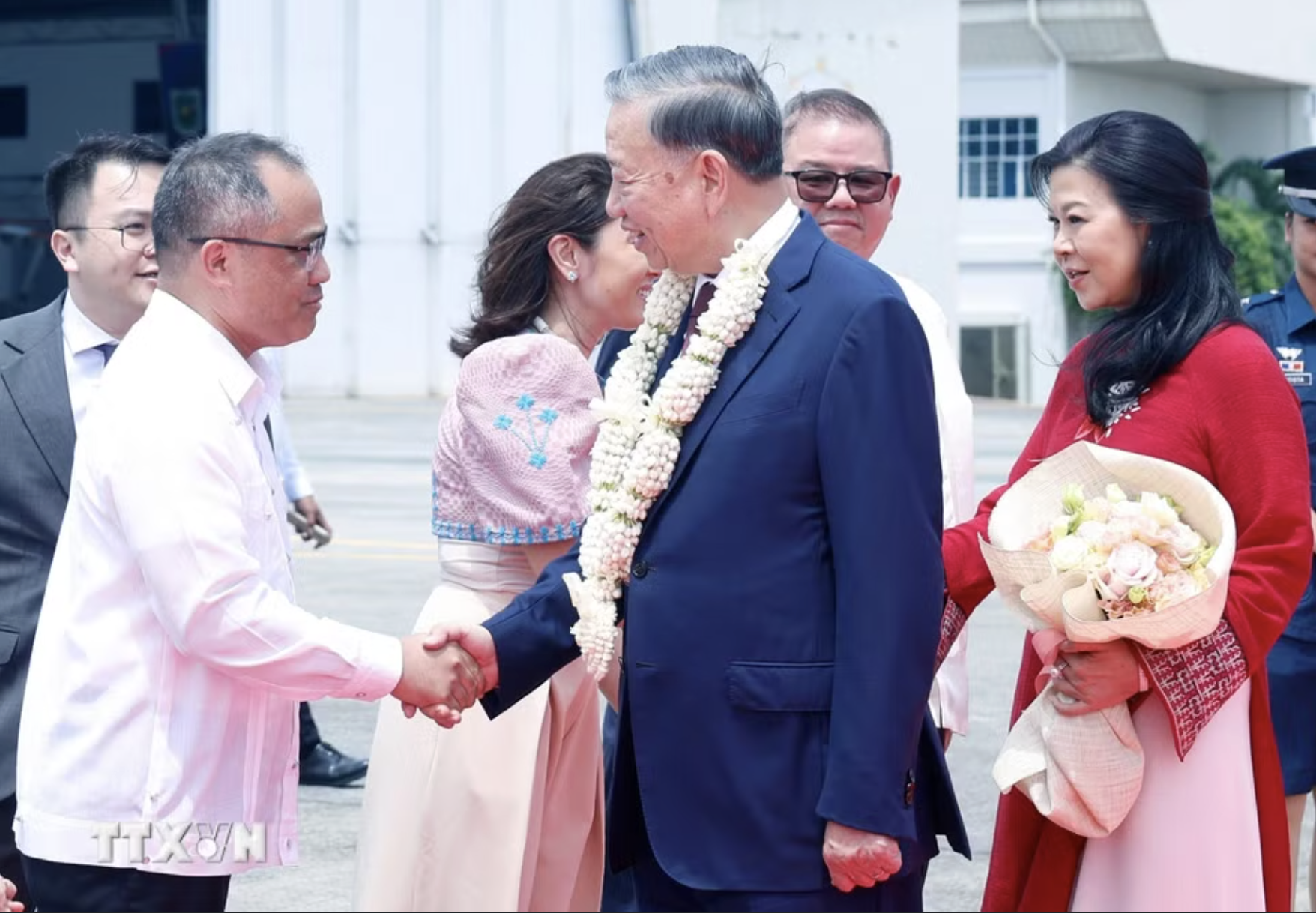 Tổng Bí thư, Chủ tịch nước Tô Lâm và Phu nhân bắt đầu thăm Philippines - Ảnh 4.