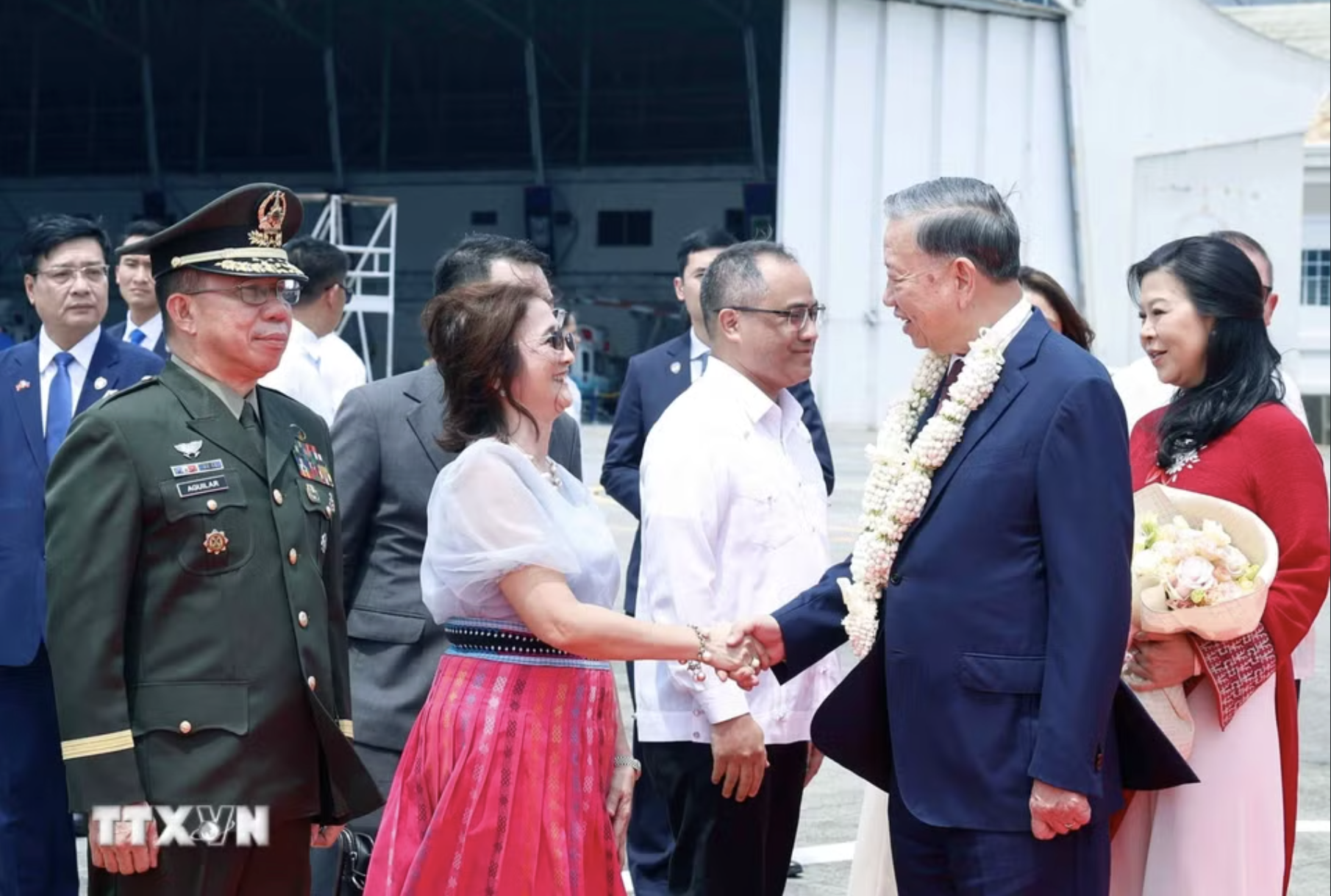 Tổng Bí thư, Chủ tịch nước Tô Lâm và Phu nhân bắt đầu thăm Philippines - Ảnh 5.