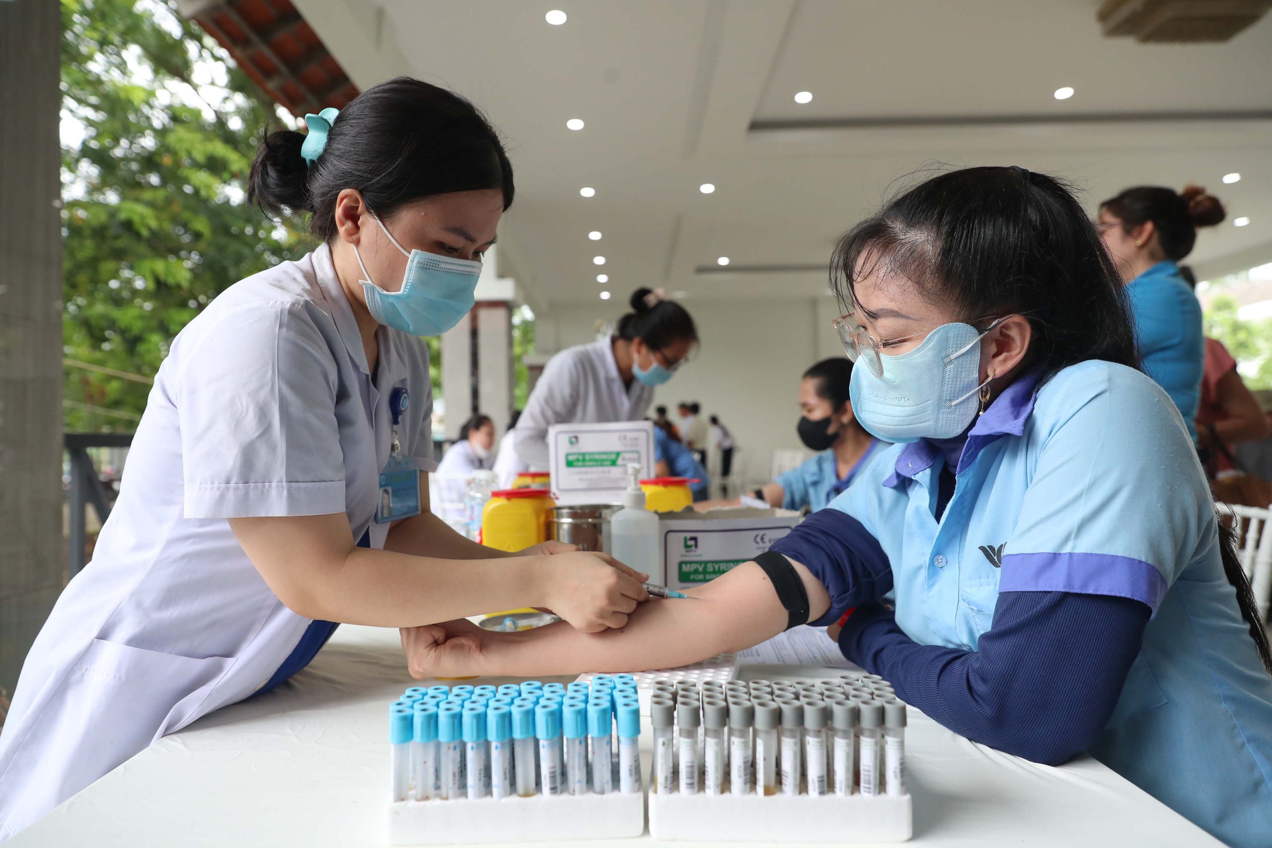 Điểm tựa vững chắc của công nhân - lao động - Ảnh 1.