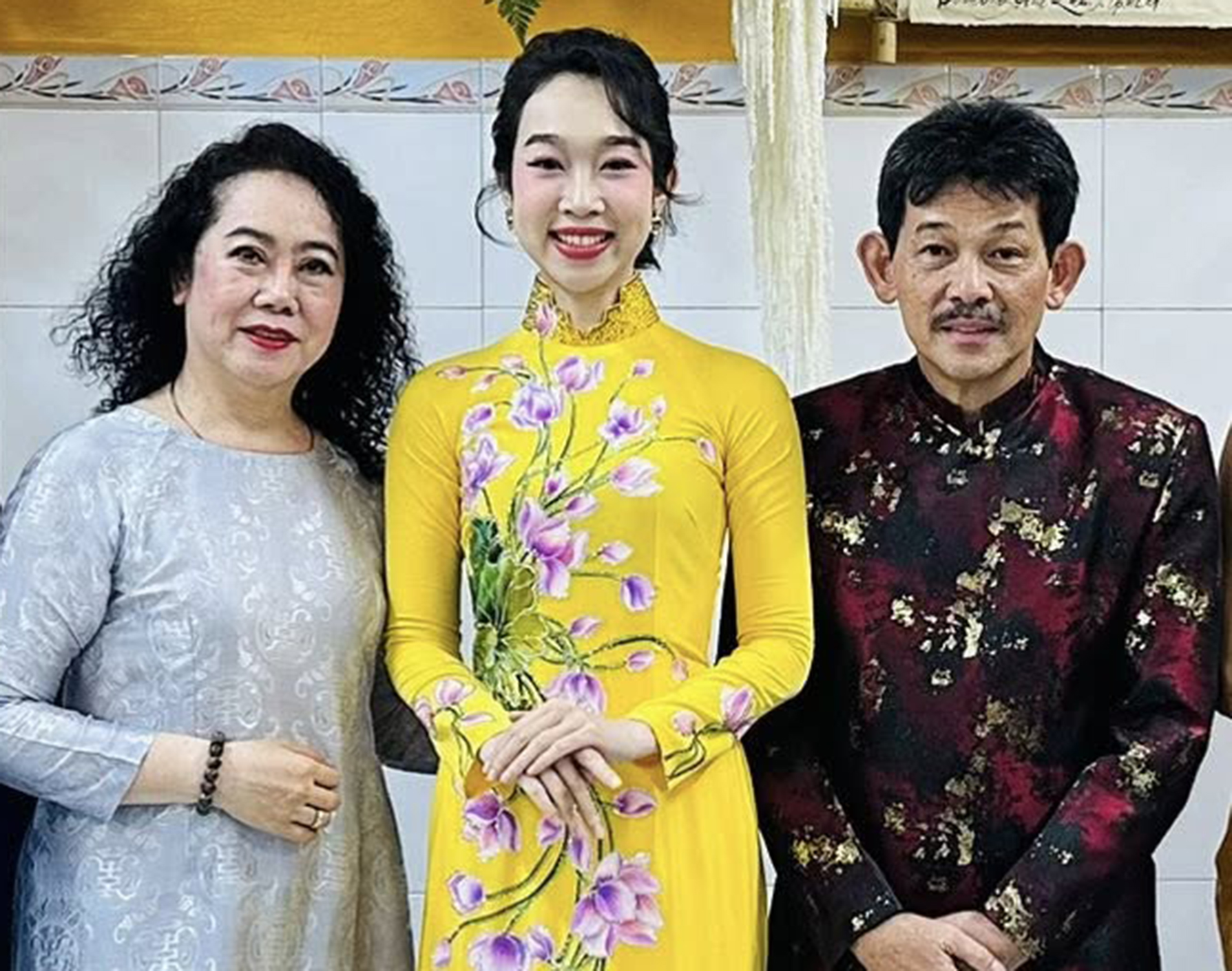 NSƯT nhạc sĩ V&otilde; Thanh Li&ecirc;m, Minh Ngọc, &Aacute;nh Ngọc - 21 năm thắp s&aacute;ng m&ugrave;a Phật đản bằng tiếng h&aacute;t - Ảnh 1.