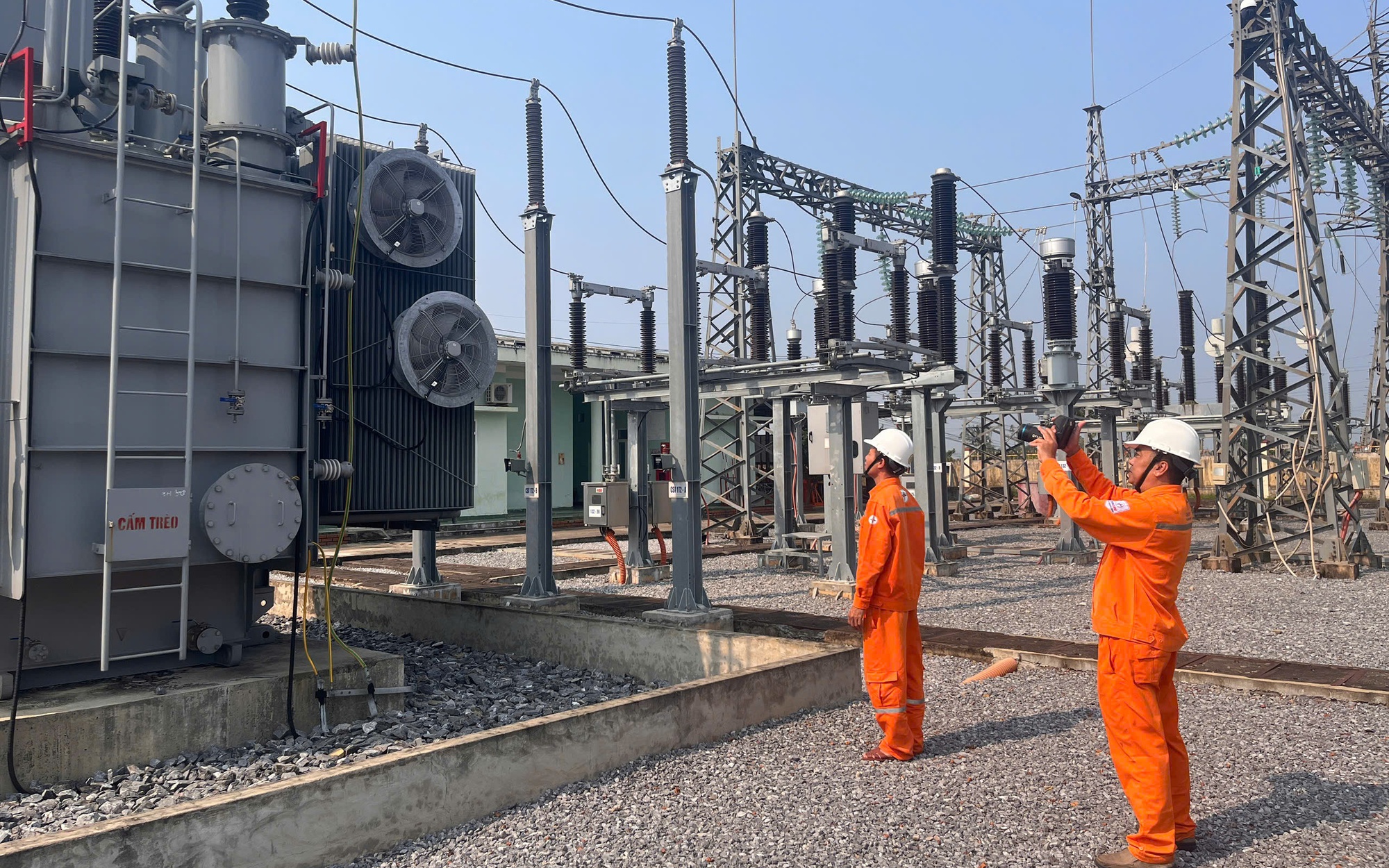 Làm rõ một số vướng mắc trong việc đấu nối điện tại khu vực Phong Nha - Kẻ Bàng