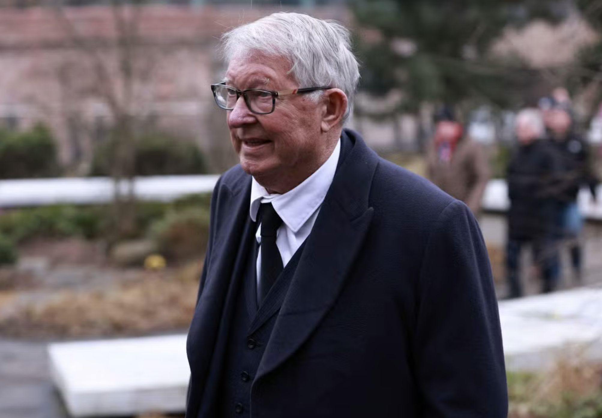 Sir Alex Ferguson nhập viện trước đại chiến Man United – Liverpool - Ảnh 1.