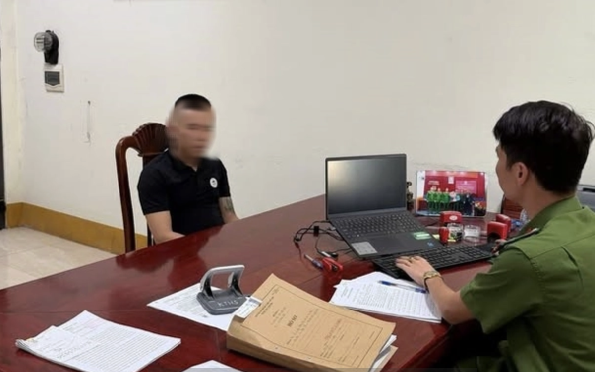 Triệu tập người đánh tài xế xe tải trong trường mầm non gây xôn xao dư luận