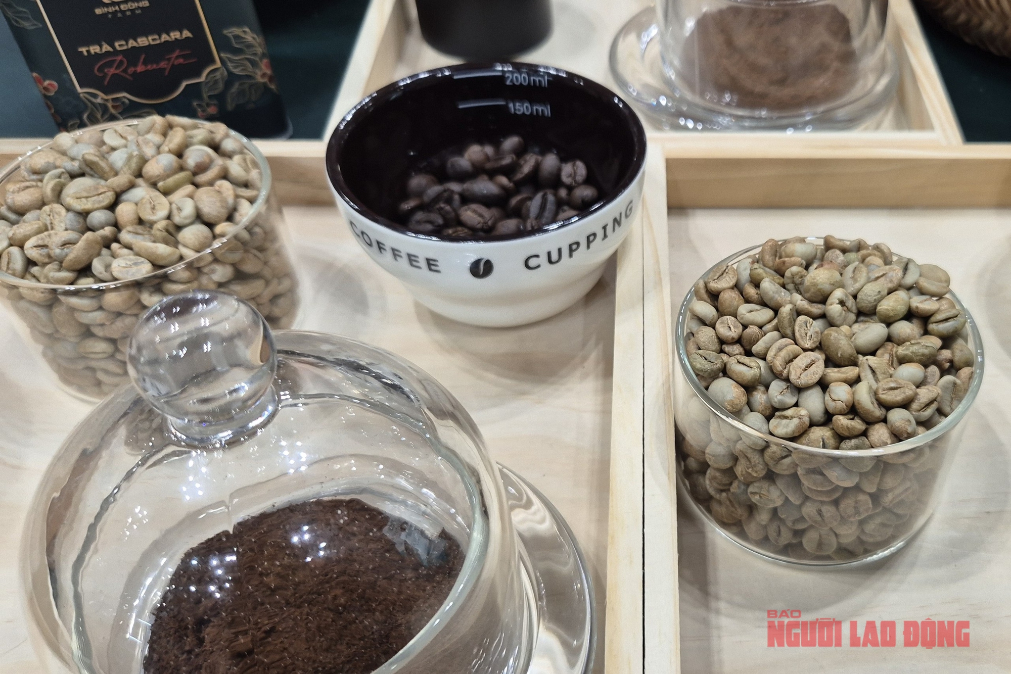 Gi&aacute; c&agrave; ph&ecirc; h&ocirc;m nay 4-5: Liệu Robusta c&oacute; về lại mốc 4.000 USD/tấn? - Ảnh 1.